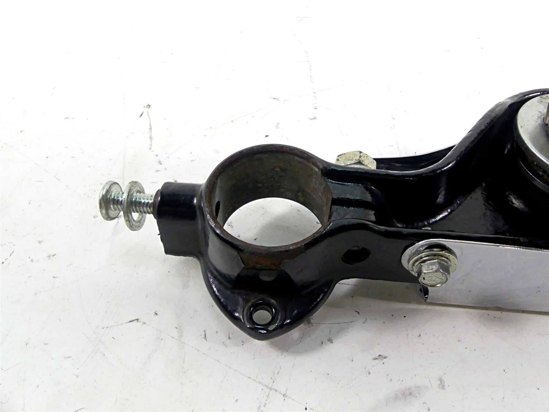 2006 Harley Touring FLHTCU SE E-Glide Upper & Lower Triple Tree Set 45446-87A {{ shop.shopifyCountryName }} - Mototech271