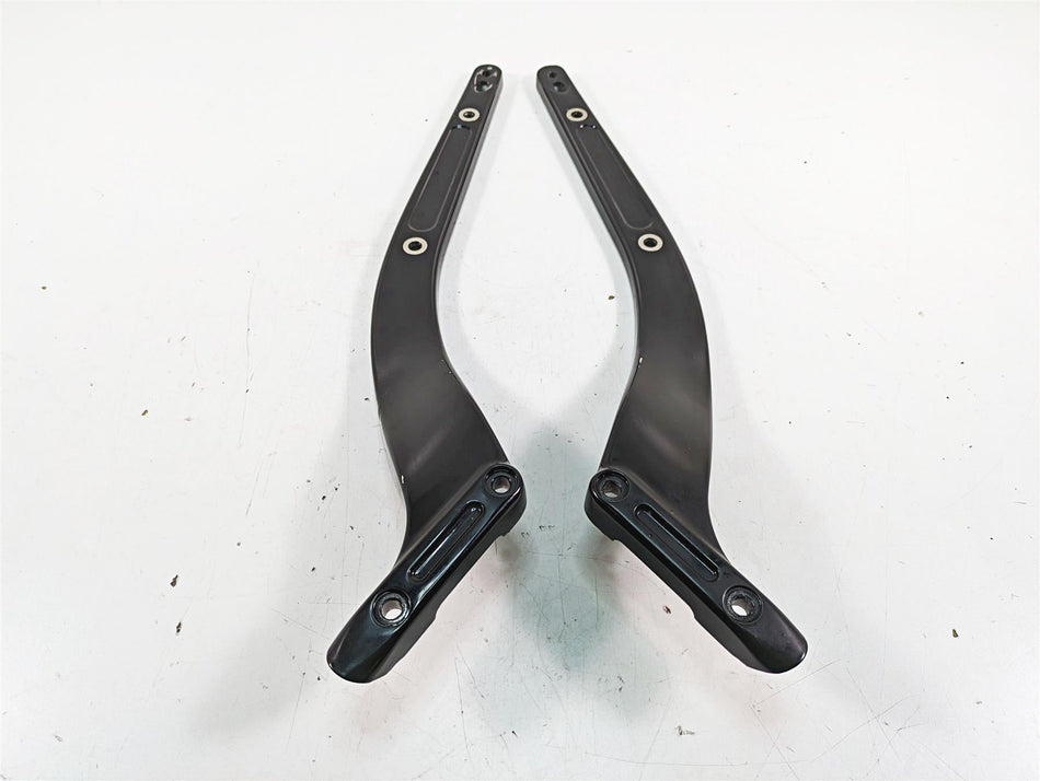 2020 Harley Softail FXBB Street Bob Rear Fender Braces Struts 59500422 59500423 {{ shop.shopifyCountryName }} - Mototech271