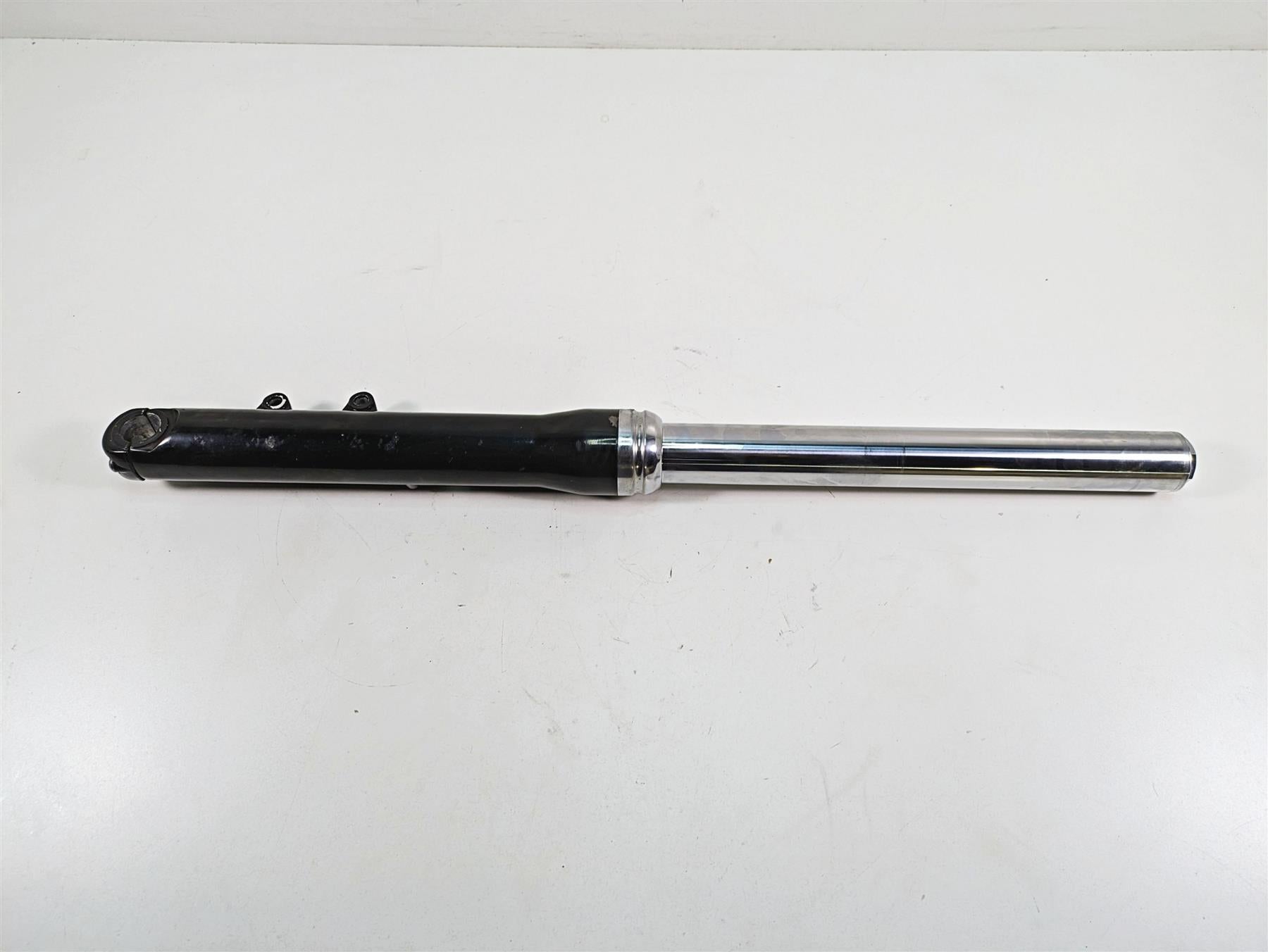 2009 Harley FXDF Dyna Fat Bob Straight Right Showa Front Fork Leg 49mm 48623-08A {{ shop.shopifyCountryName }} - Mototech271