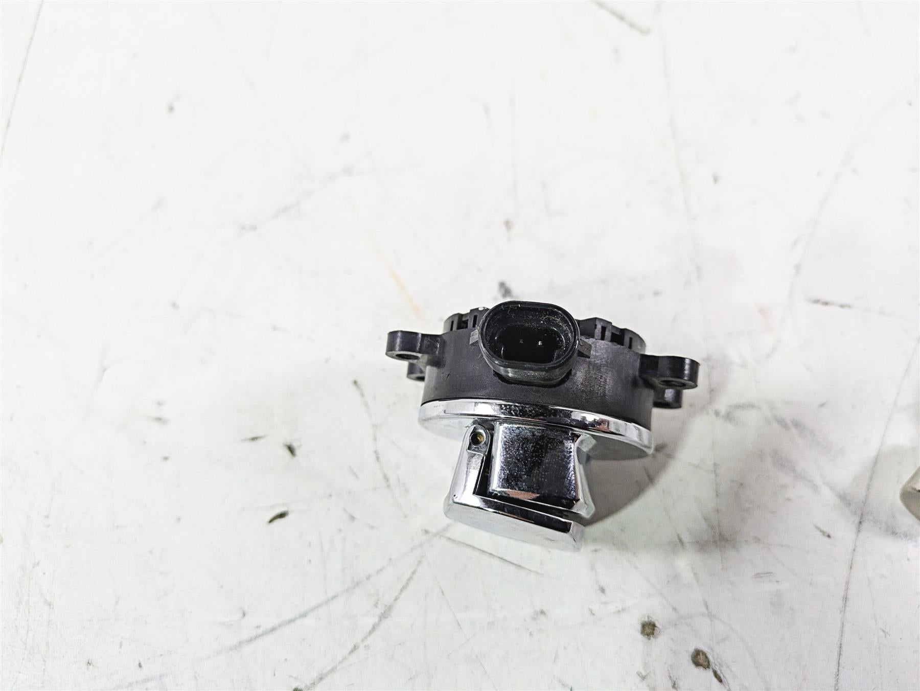 2016 Harley FLSTC Softail Heritage Ignition Switch Key Lock Set 71400076 {{ shop.shopifyCountryName }} - Mototech271