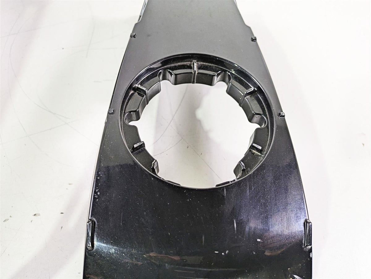 2009 BMW R1200RT K26 Center Tank Cover & Luggage Rack 46637682974 {{ shop.shopifyCountryName }} - Mototech271