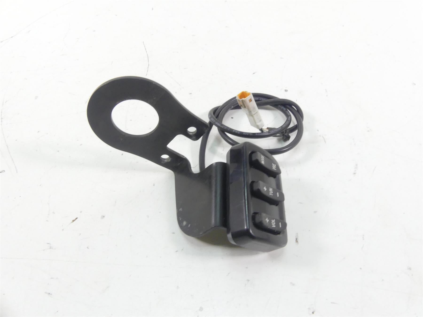 2013 Victory Cross Country Left Hand Radio Audio Control Switch Black 1017807 {{ shop.shopifyCountryName }} - Mototech271