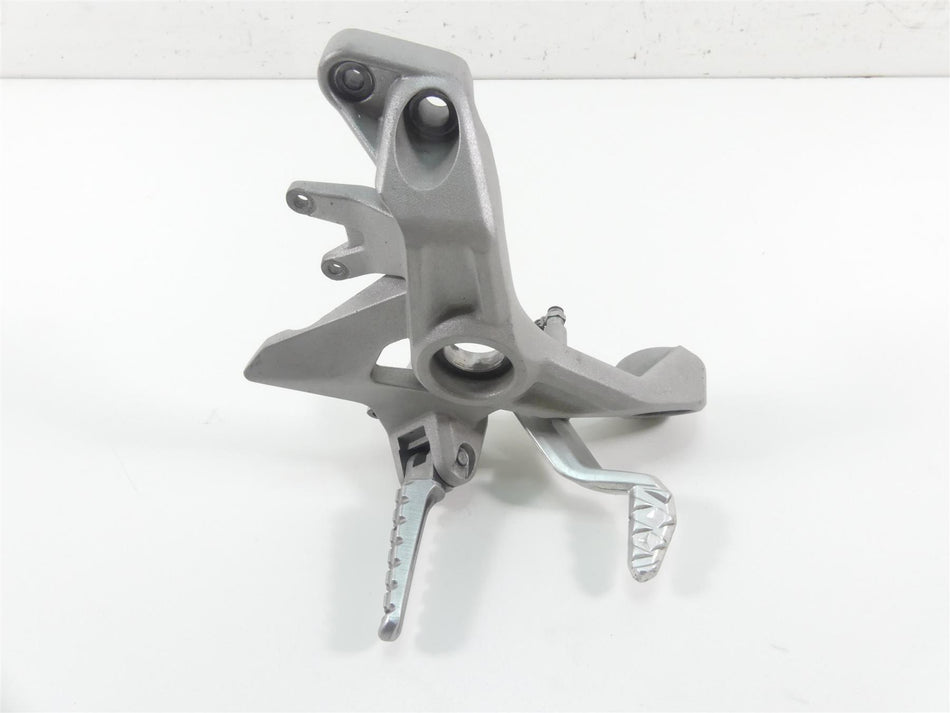 2017 Ducati 939 S Supersport Right Rider Footpeg & Brake Pedal Set 82432971B {{ shop.shopifyCountryName }} - Mototech271