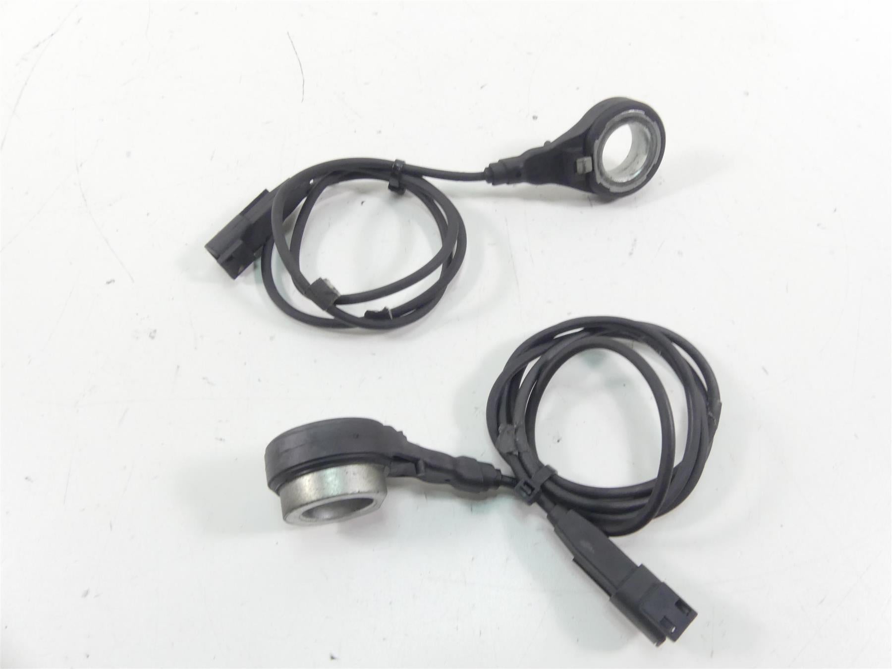 2015 Harley FLD Dyna Switchback Abs Brake Wheel Speed Sensor Set 40682-12 {{ shop.shopifyCountryName }} - Mototech271