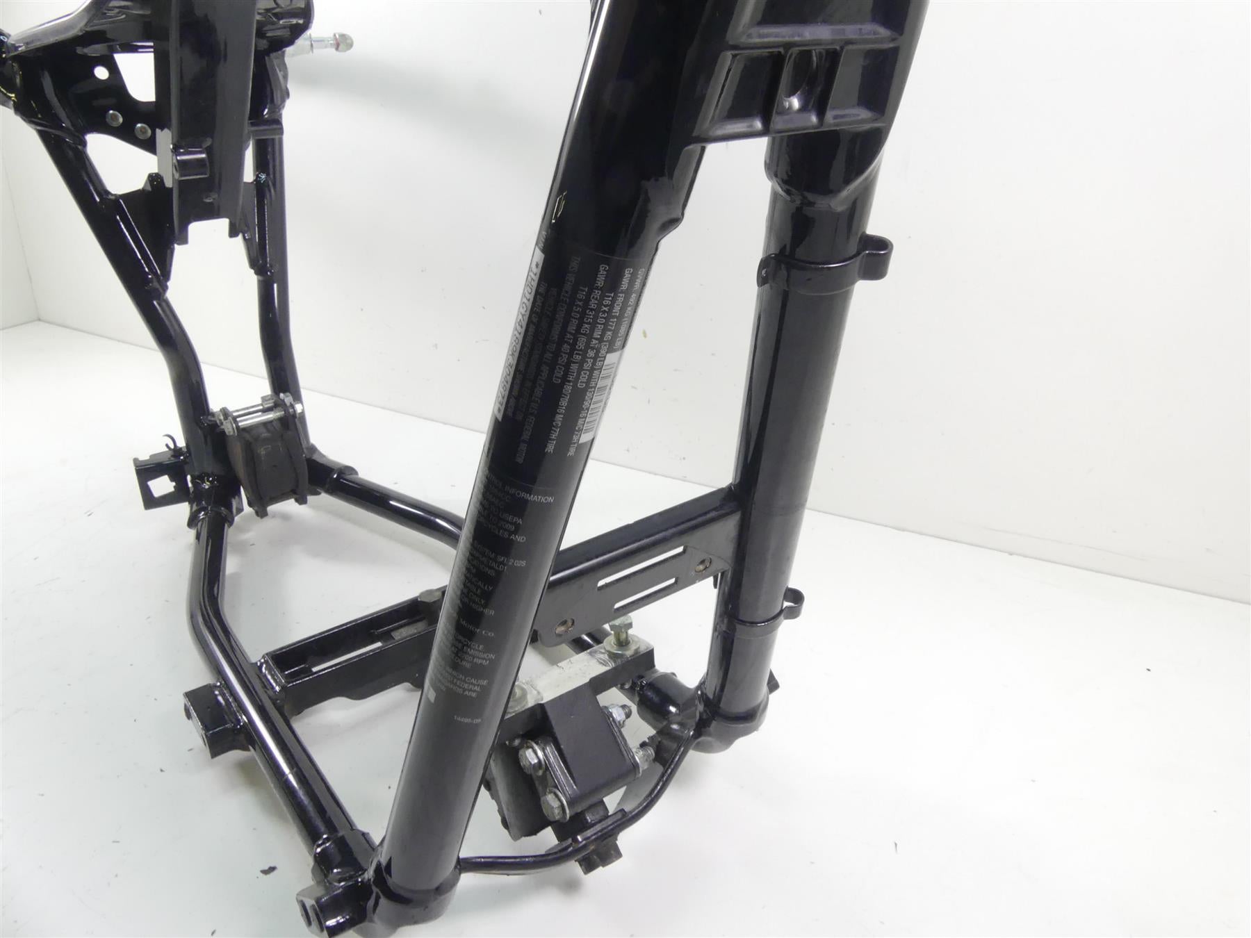 2009 Harley FXDF Dyna Fat Bob Straight Main Frame Chassis 29dgr With Louisiana Salvage Title 47281-08BHP {{ shop.shopifyCountryName }} - Mototech271