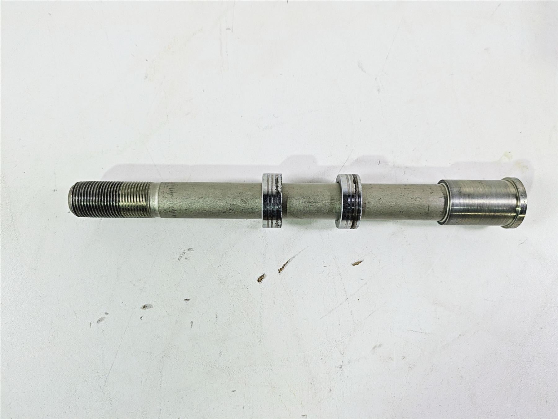 2021 Kawasaki Z900 ZR900 Front Wheel Spindle Axle 20Mm 41068-0618 {{ shop.shopifyCountryName }} - Mototech271