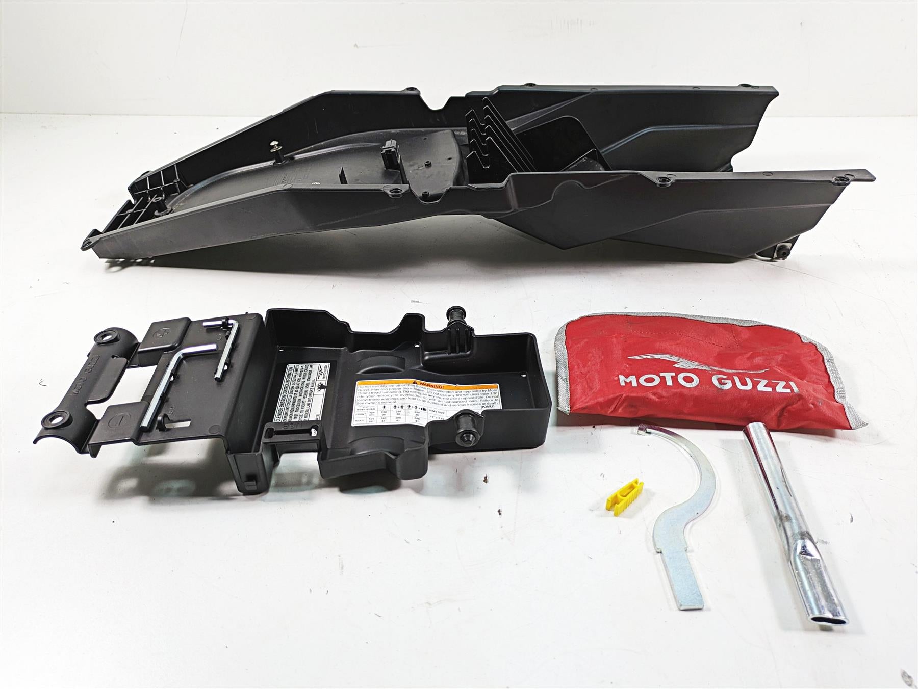 2020 Moto Guzzi V85 TT Adventure Rear Inner Fender & Storage Box Set 2B005442 {{ shop.shopifyCountryName }} - Mototech271