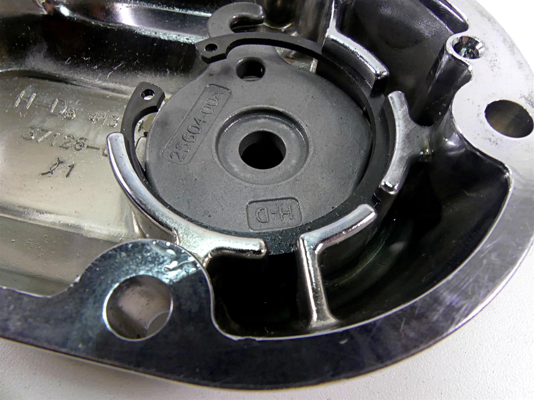 2014 Harley FXDL Dyna Low Rider Clutch Side Chrome Transmission Cover 37126-06 {{ shop.shopifyCountryName }} - Mototech271