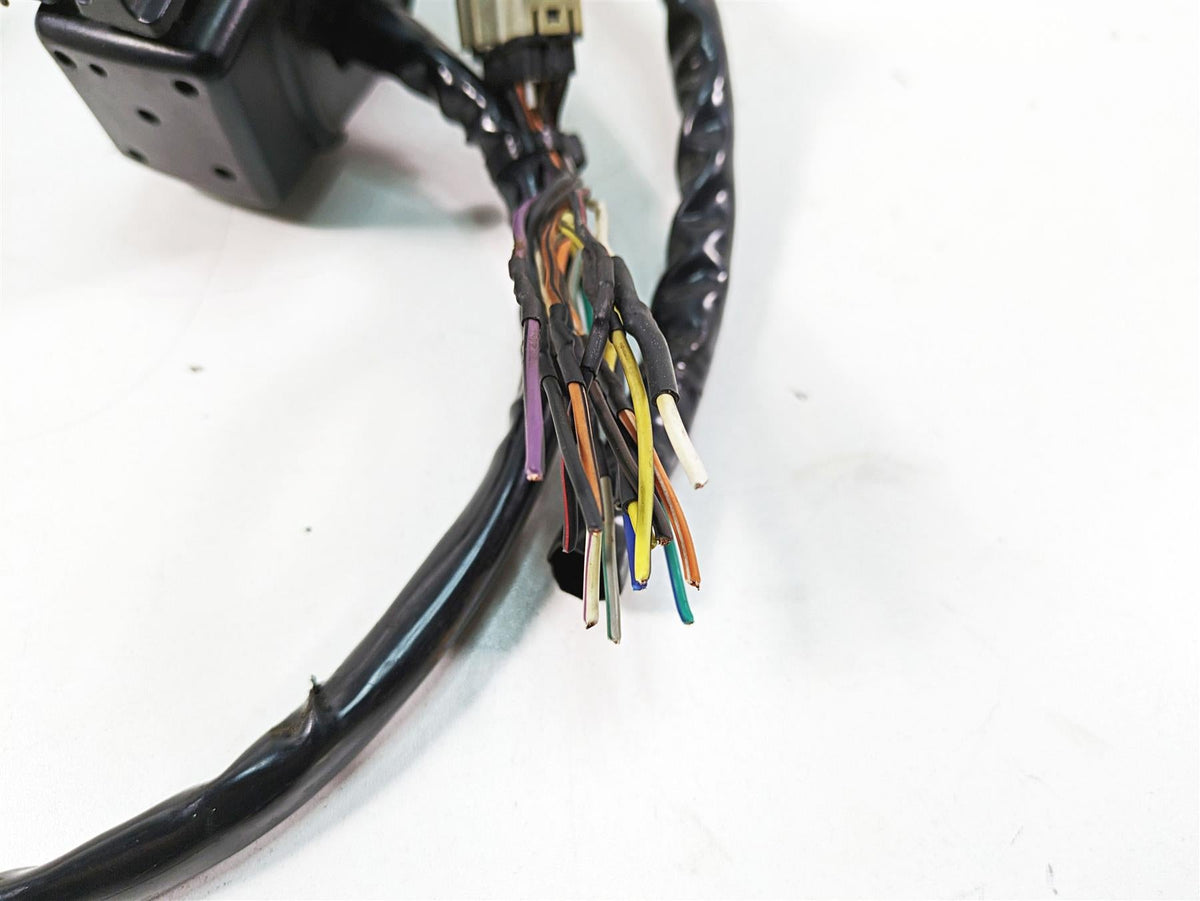 2011 Harley Touring FLTRU Road Glide Left Hand Control Switch - Read 71684-06A {{ shop.shopifyCountryName }} - Mototech271