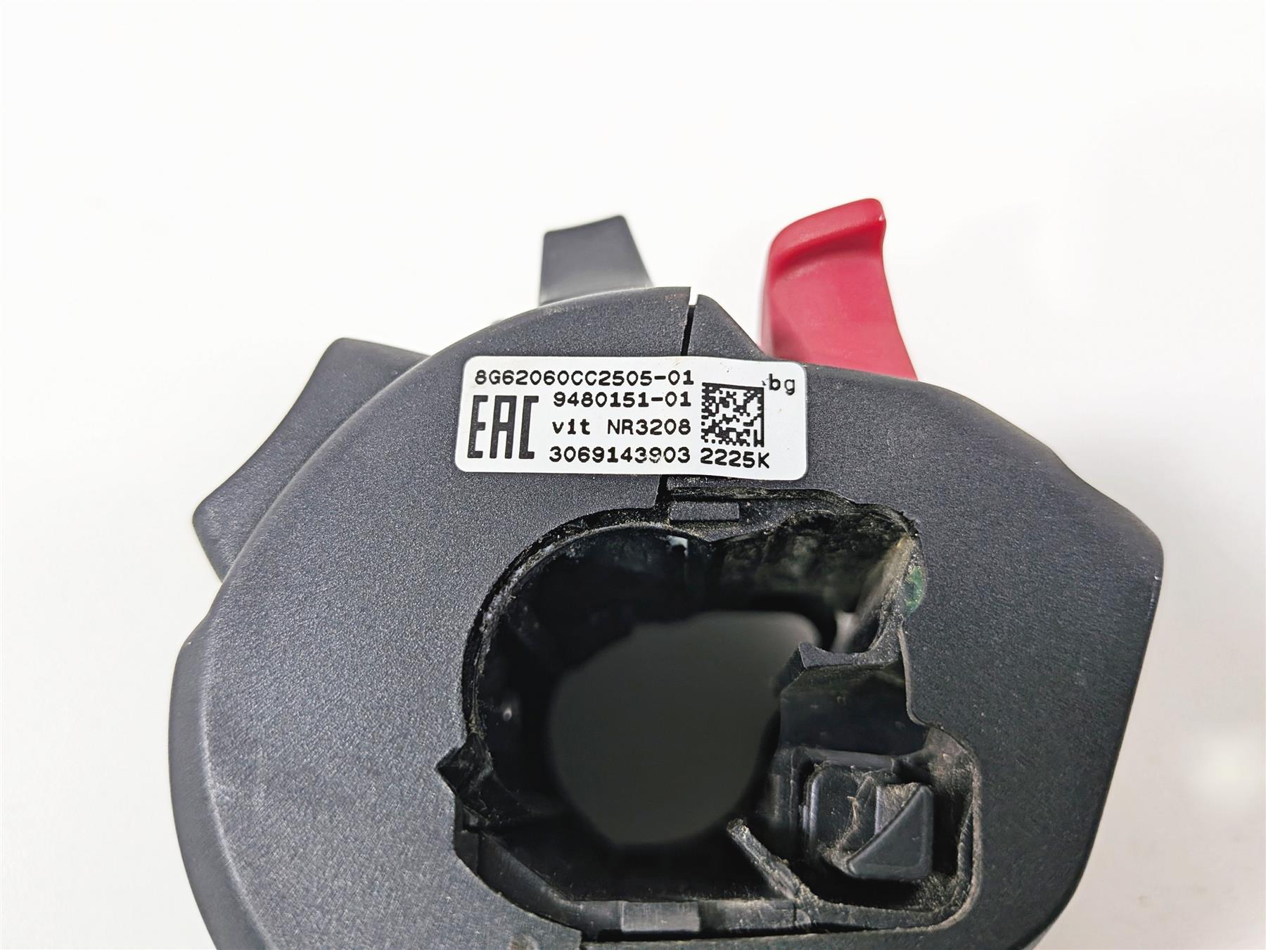 2023 BMW R nineT Scrambler K23 Left Hand Cruise Control Switch 61319480151 {{ shop.shopifyCountryName }} - Mototech271