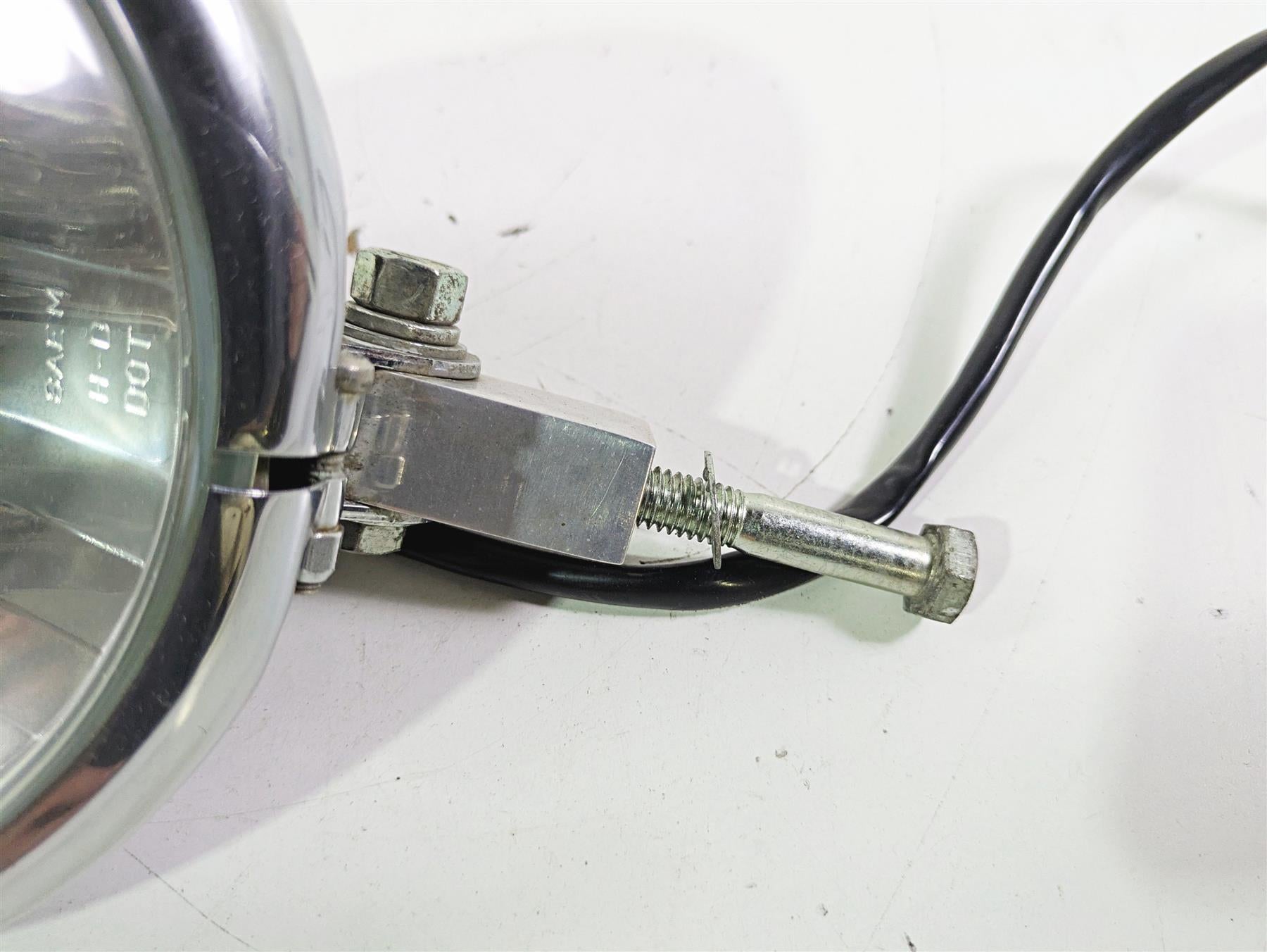 2011 Harley FXDC Dyna Super Glide Headlight Head Light Lamp 69356-06A {{ shop.shopifyCountryName }} - Mototech271