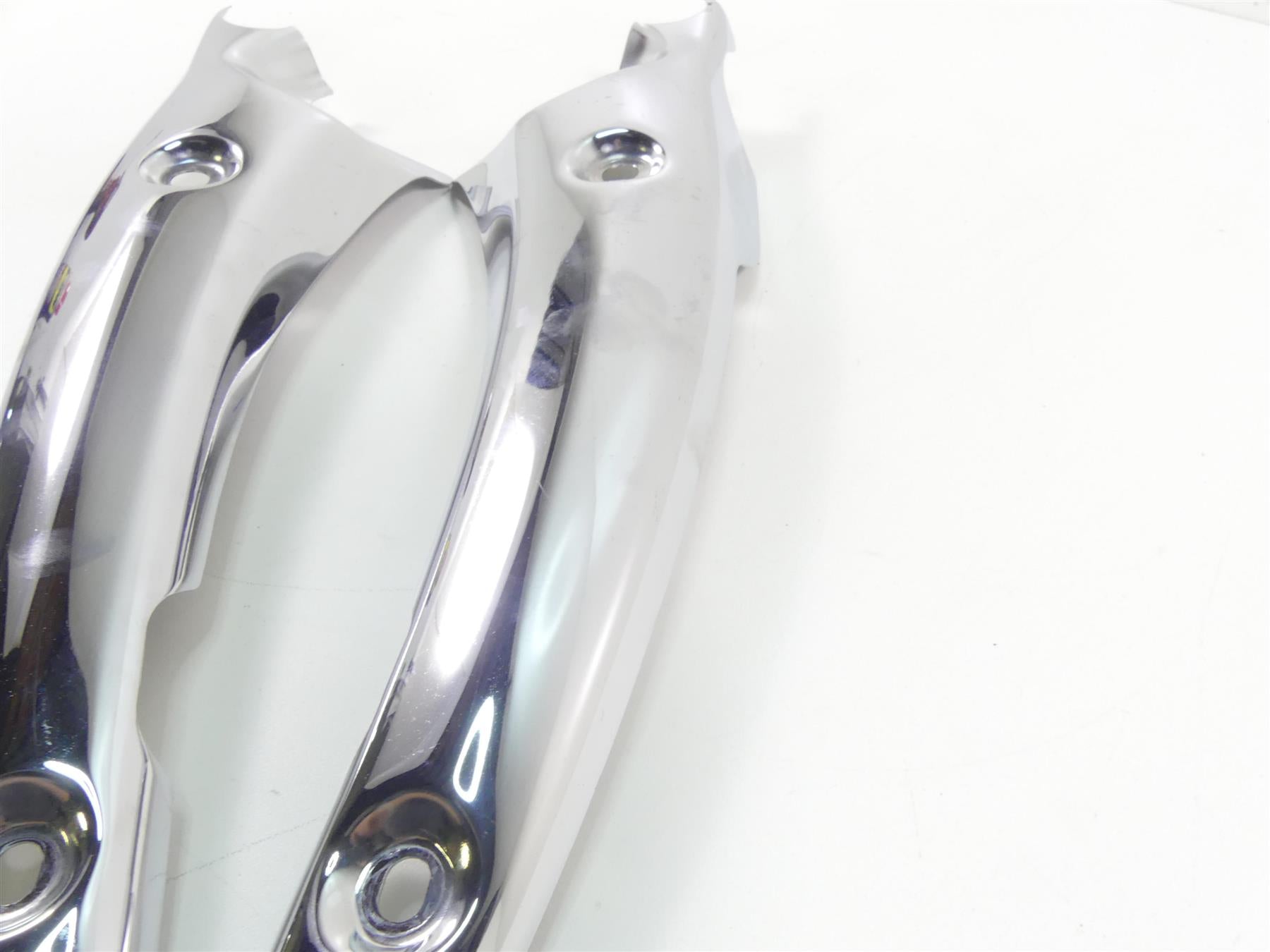 2013 Triumph Rocket 3 Touring Rear Fender Chrome Braces Struts T2306014 T2306024 {{ shop.shopifyCountryName }} - Mototech271