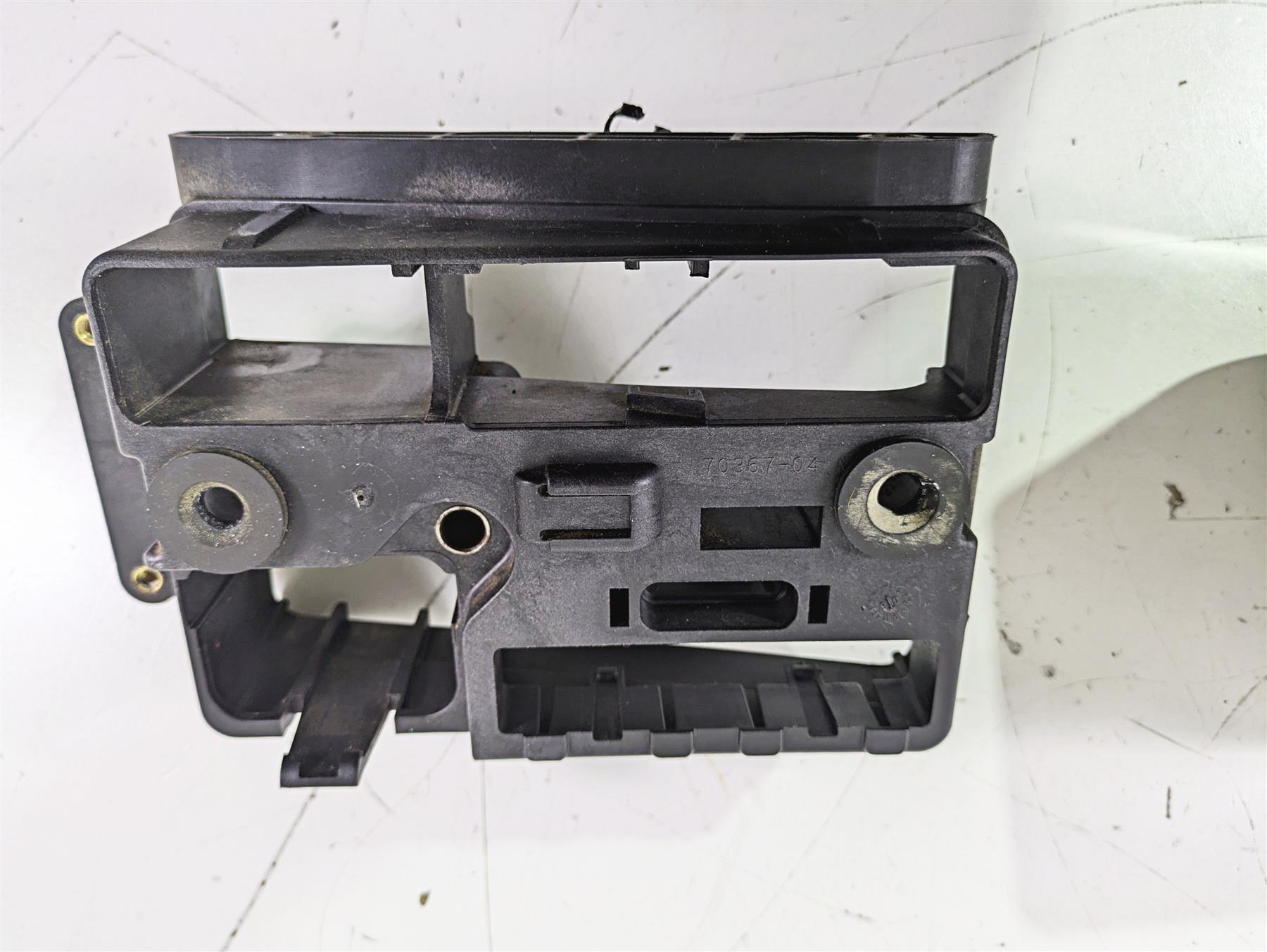 2007 Harley FXDWG Dyna Wide Glide Electrical Tray Stay + Chrome Cover 66333-04 {{ shop.shopifyCountryName }} - Mototech271