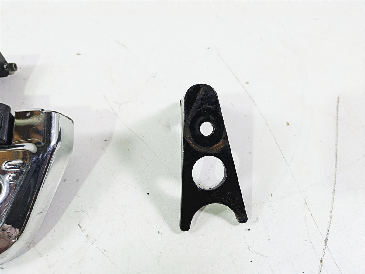 2008 Harley FLSTC 105TH Softail Heritage Right Rear Footboard & Bracket 50483-00 {{ shop.shopifyCountryName }} - Mototech271