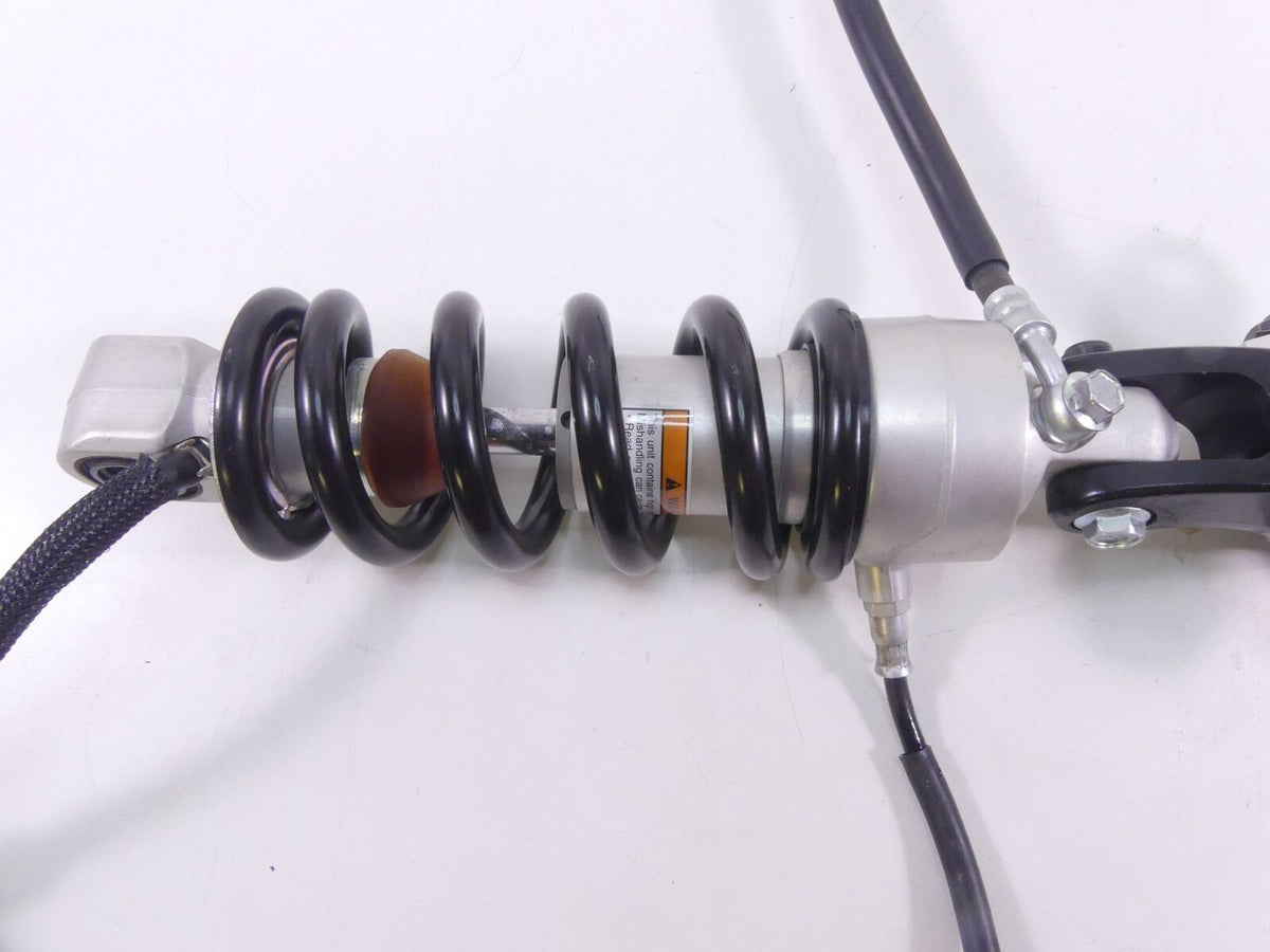 2019 Yamaha VMX17 V-Max 1700 Straight Rear Shock Damper + Linkage 2CE-22210-00-0 {{ shop.shopifyCountryName }} - Mototech271