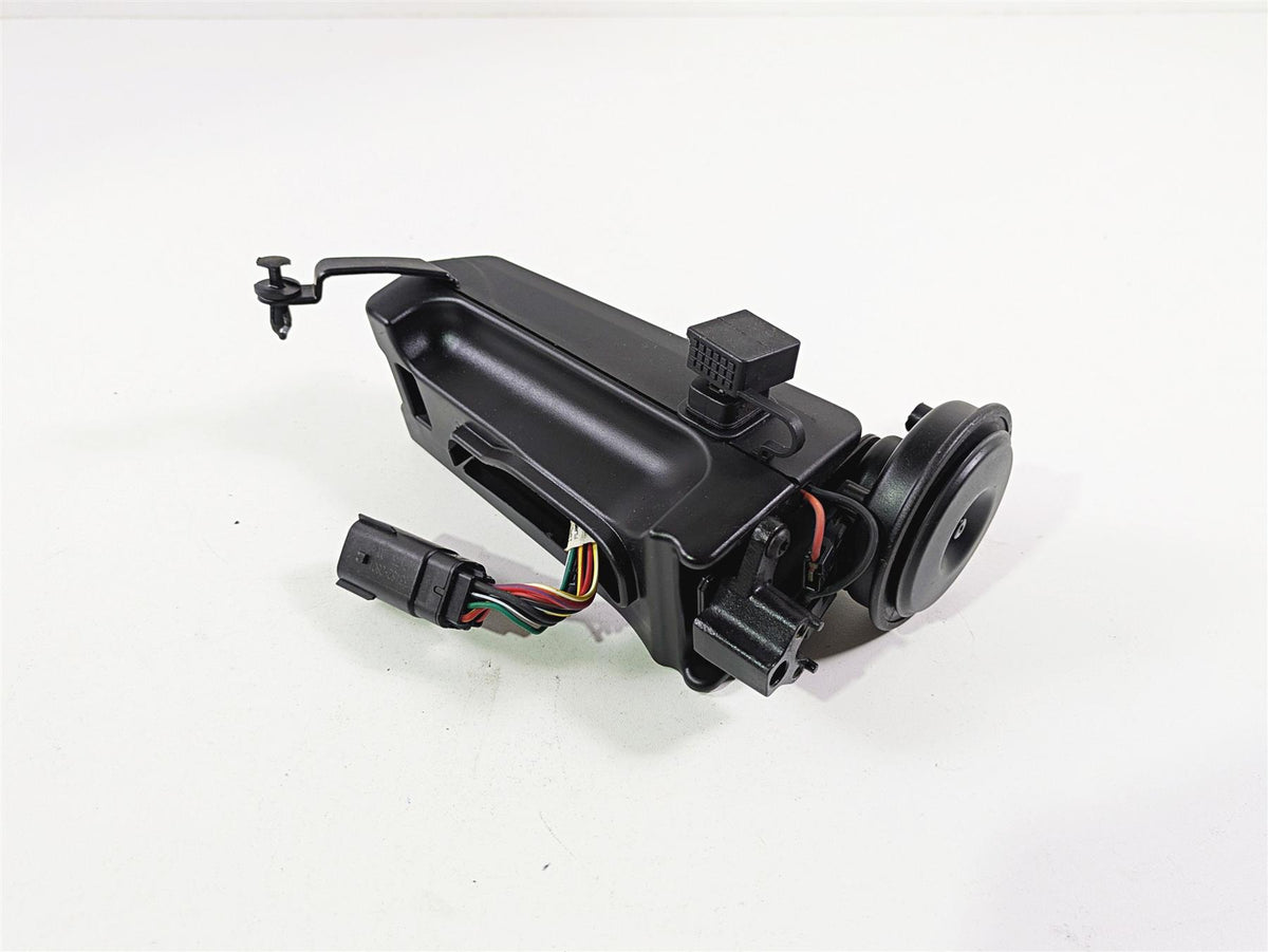 2018 Harley FLHCS Softail Heritage 115th Horn + Box & Wiring 69201654 {{ shop.shopifyCountryName }} - Mototech271