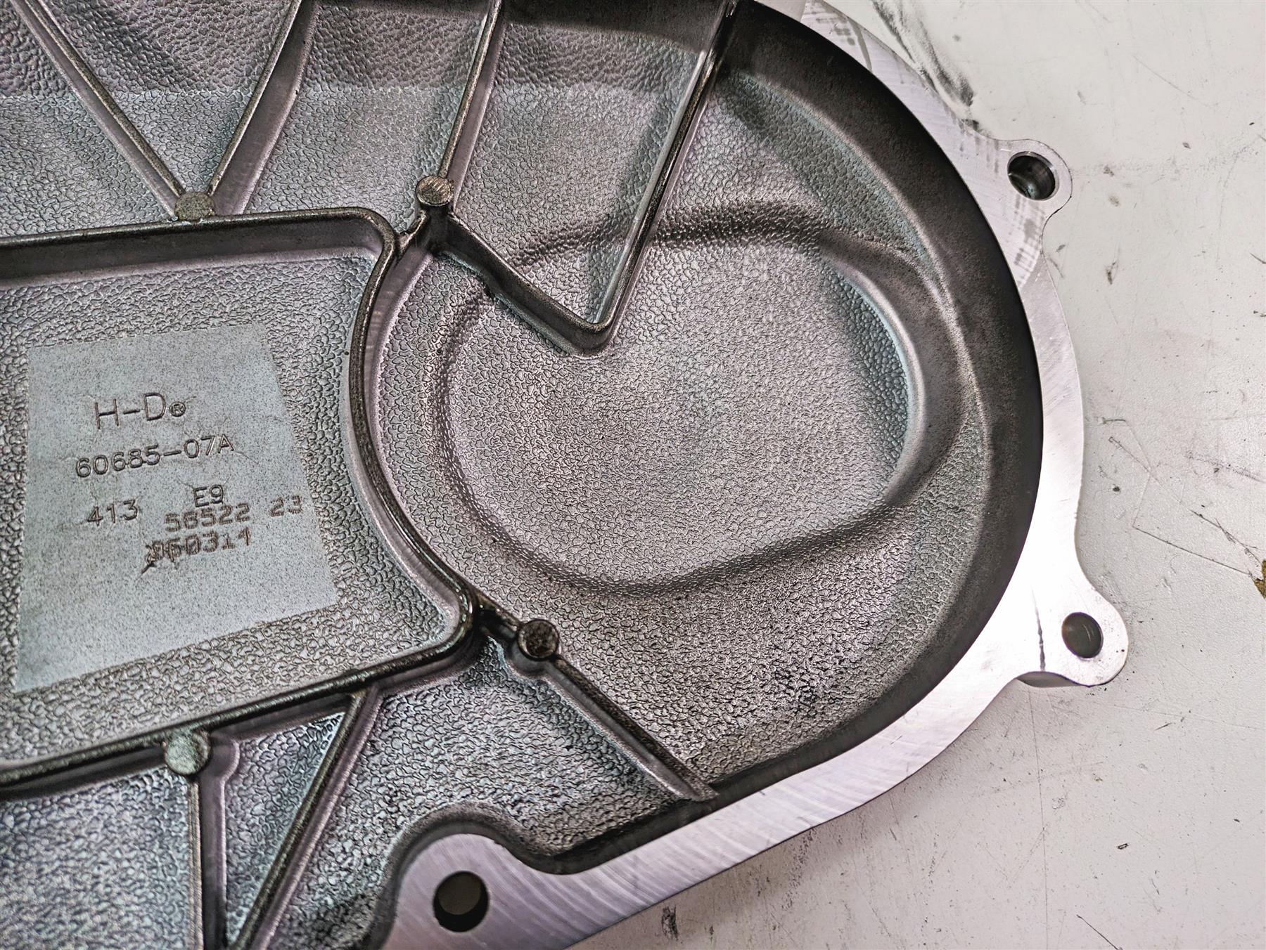 2015 Harley Touring FLHXS Street Glide Outer Primary Drive Clutch Cover 60685-07 {{ shop.shopifyCountryName }} - Mototech271