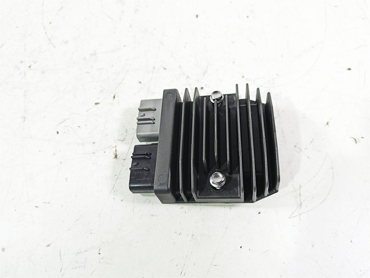 2023 Triumph Street Triple 765 RS Rectifier Voltage Regulator FH027AA T1300675 {{ shop.shopifyCountryName }} - Mototech271