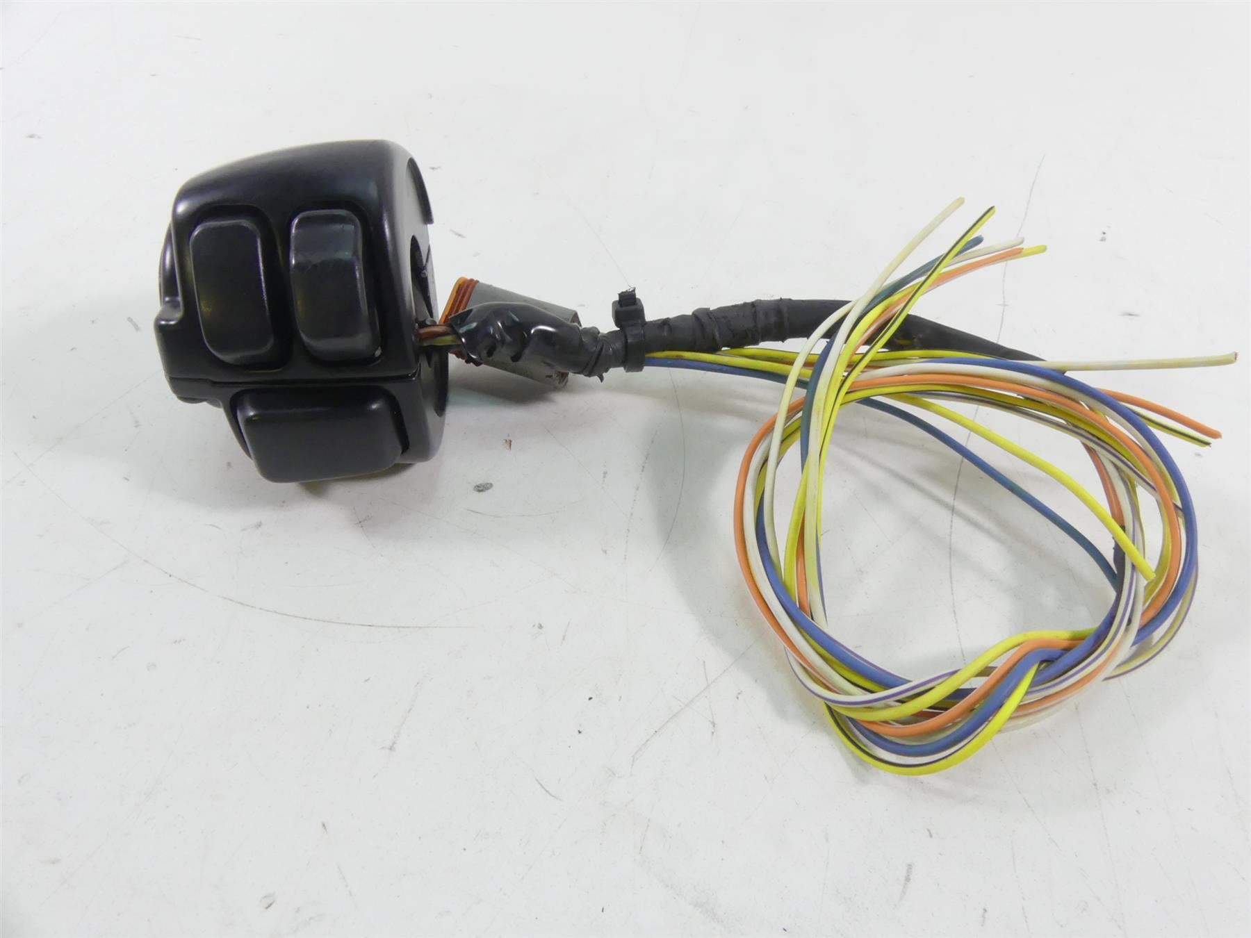 2005 Harley FXDWGI Dyna Wide Glide Left Control Switch Blinker - Read 71682-06A