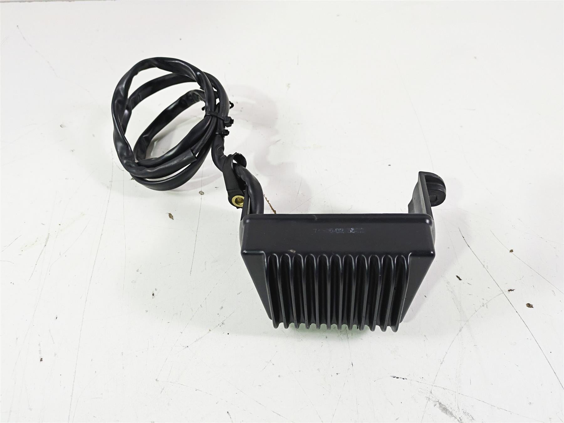 2003 Harley Touring FLHTCUI E-Glide 100th Rectifier Voltage Regulator 74505-02 {{ shop.shopifyCountryName }} - Mototech271