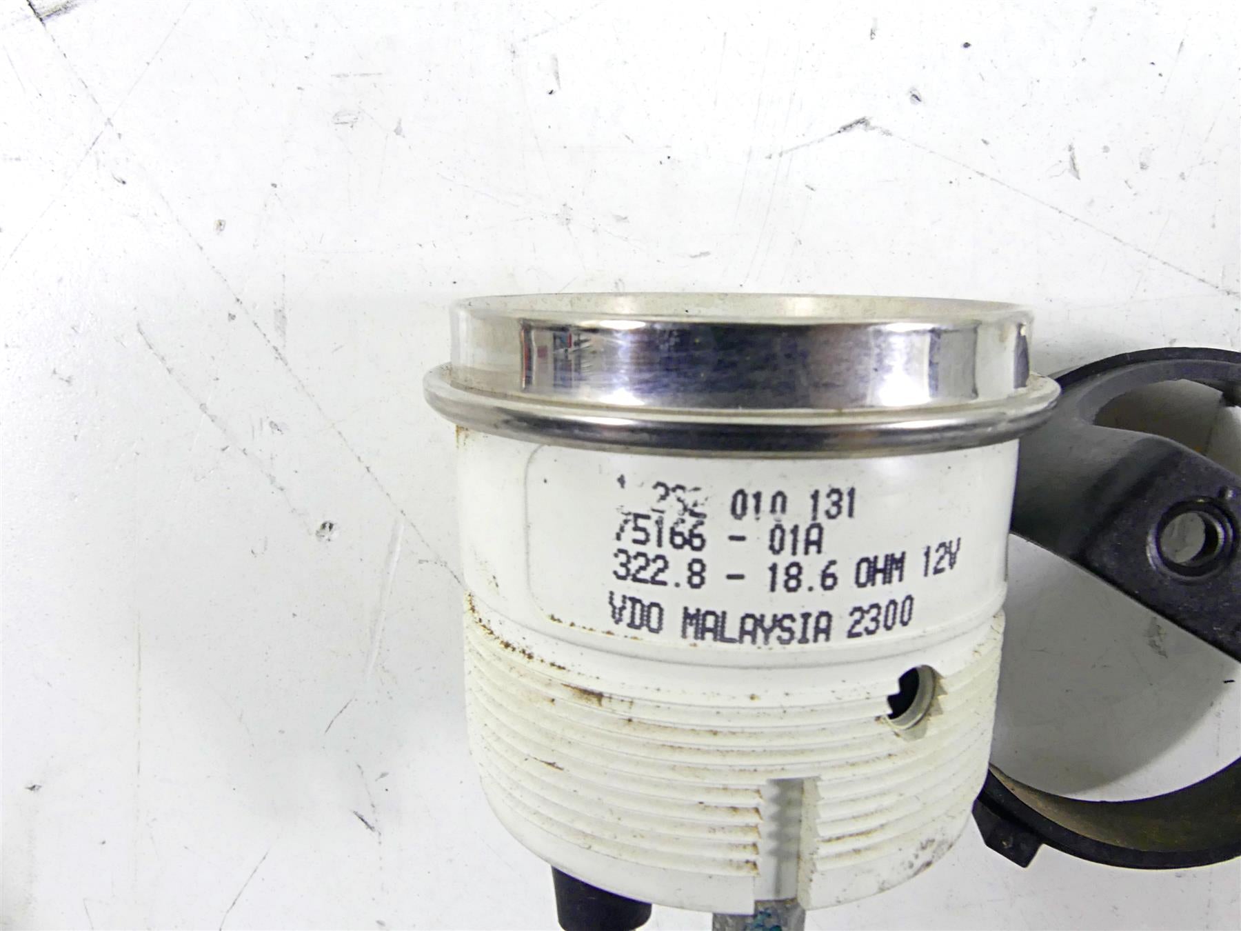 2011 Harley Touring FLTRX Road Glide Air Temp Temperature Gauge 75166-01A {{ shop.shopifyCountryName }} - Mototech271