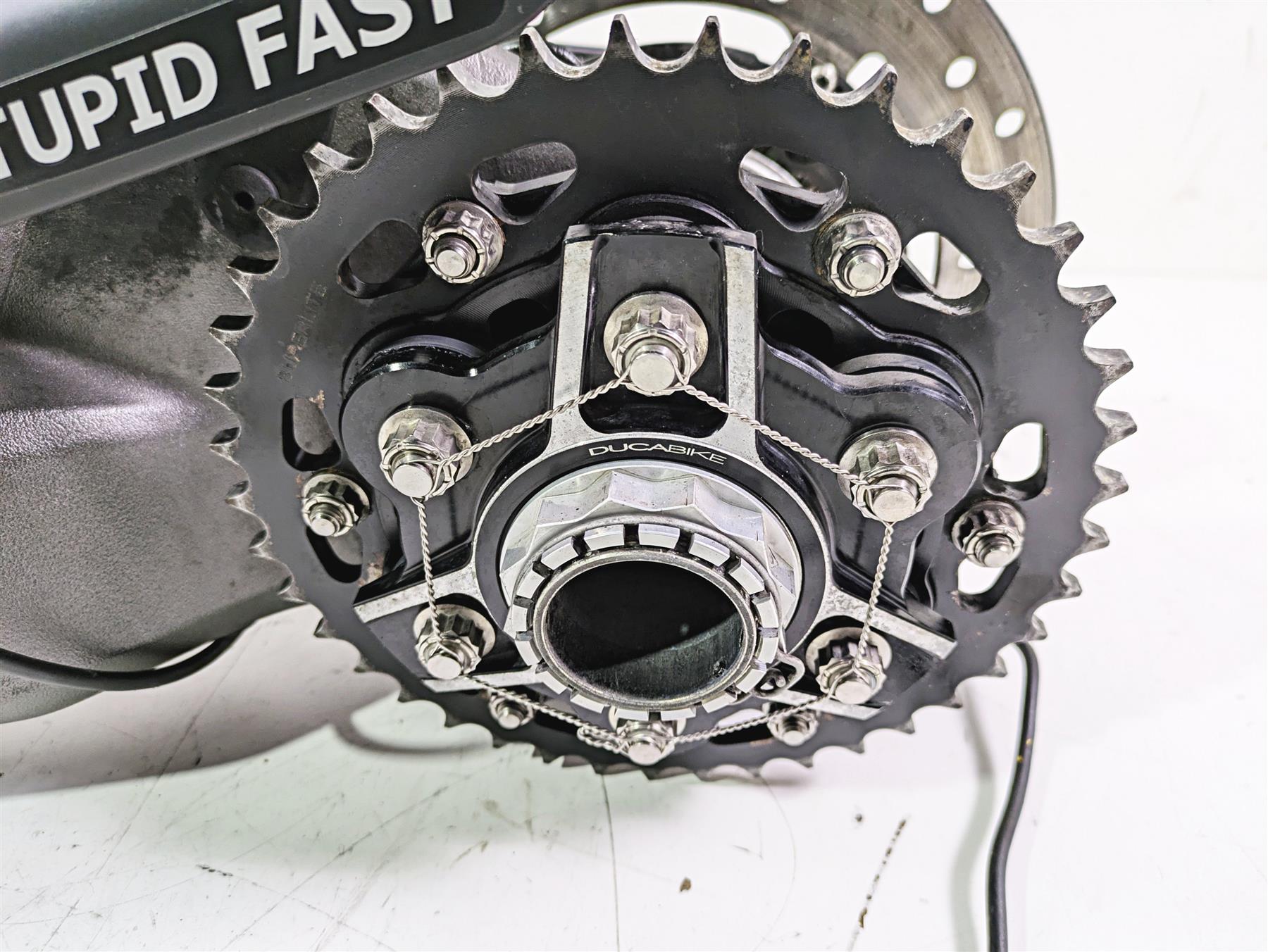 パーツ ZERO POINT SHAFT DUCATI Monster 1200s 2017 Ducati Monster 1200 S Swingarm Swing Arm Axle Set 37021961CA