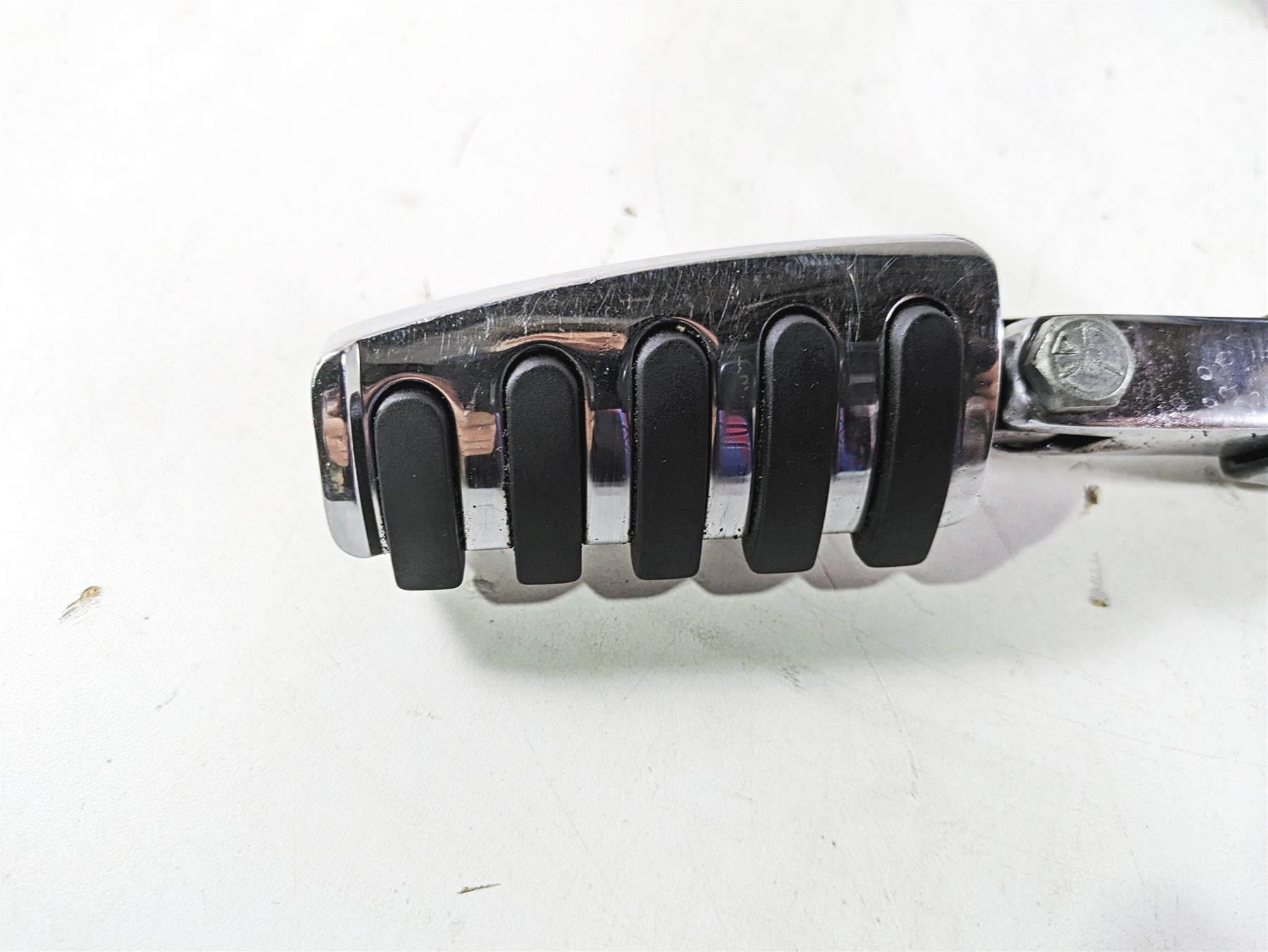 2003 Harley Dyna FXDL Low Rider 100TH Passenger Chrome Footpeg Rest Set 52740-02 {{ shop.shopifyCountryName }} - Mototech271
