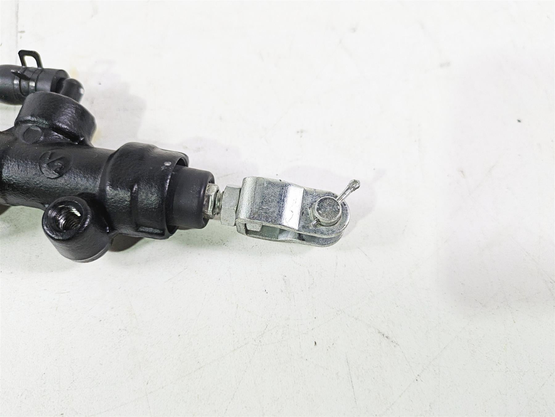 2020 Kawasaki ZX6R Ninja Rear Brake Master Cylinder 1/2" 43015-0575 {{ shop.shopifyCountryName }} - Mototech271