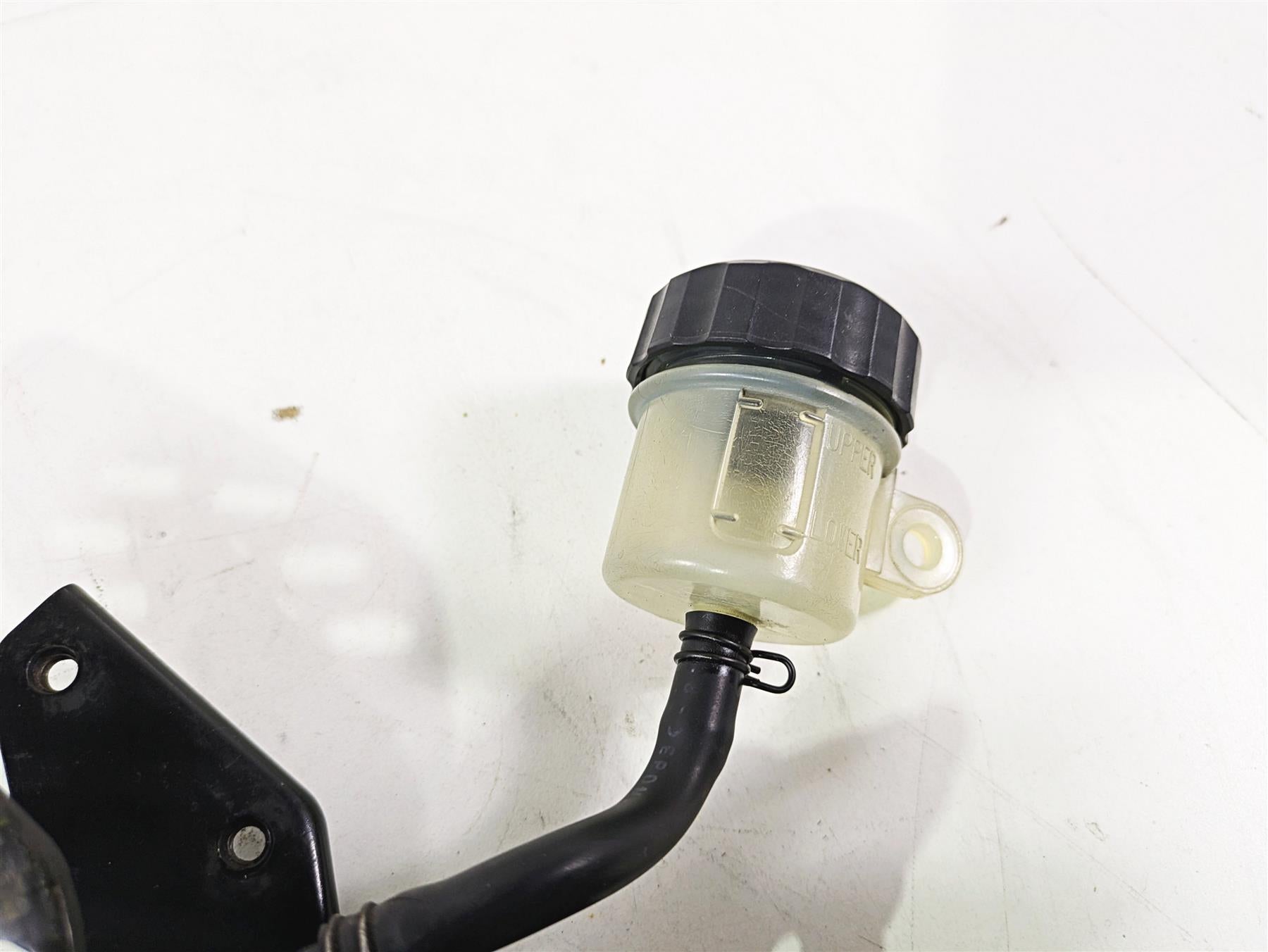 2005 Yamaha YZFR1 YZF R1 Right Footpeg & Master Cylinder Set 5VY-27443-01 {{ shop.shopifyCountryName }} - Mototech271