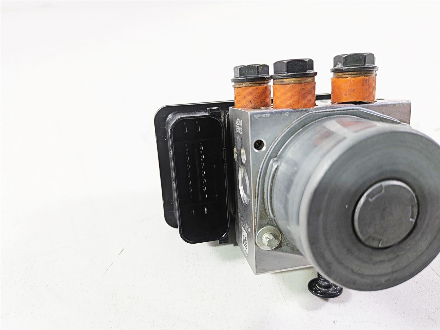 2022 Ducati Scrambler Desert Sled Abs Brake Pump Control Module 54240841B {{ shop.shopifyCountryName }} - Mototech271