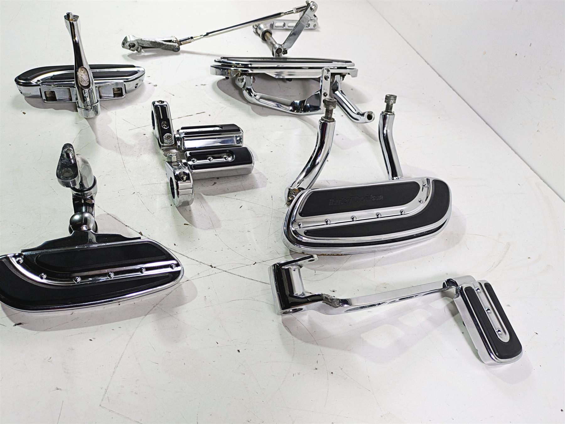 2007 Harley Touring FLHTCU SE CVO E-Glide Full Chrome Floor Board Set 50688-04 {{ shop.shopifyCountryName }} - Mototech271