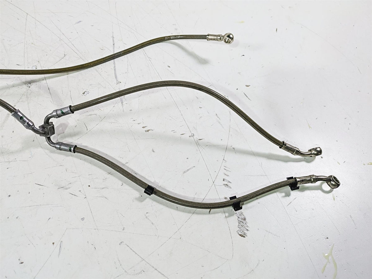 2020 Triumph Daytona 765 Moto2 Front Abs Brake Line Hose Set T2021936 {{ shop.shopifyCountryName }} - Mototech271