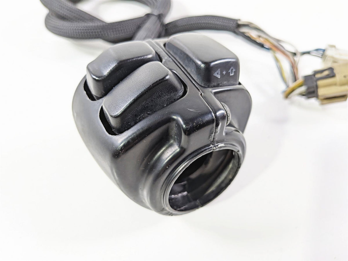 2007 Harley Dyna FXDB Street Bob Left Hand Control Switch - Read 71685-06A {{ shop.shopifyCountryName }} - Mototech271
