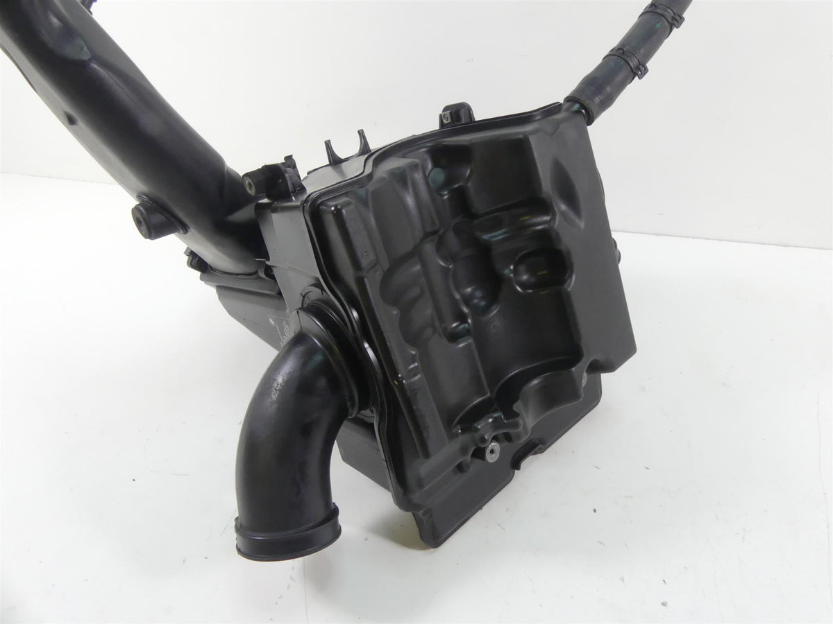 2009 BMW R1200GS K25 Air Box Filter Cleaner + Tubes & Front Air Ram 13717672506 {{ shop.shopifyCountryName }} - Mototech271