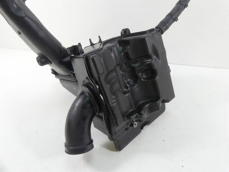 2009 BMW R1200GS K25 Air Box Filter Cleaner + Tubes & Front Air Ram 13717672506 {{ shop.shopifyCountryName }} - Mototech271