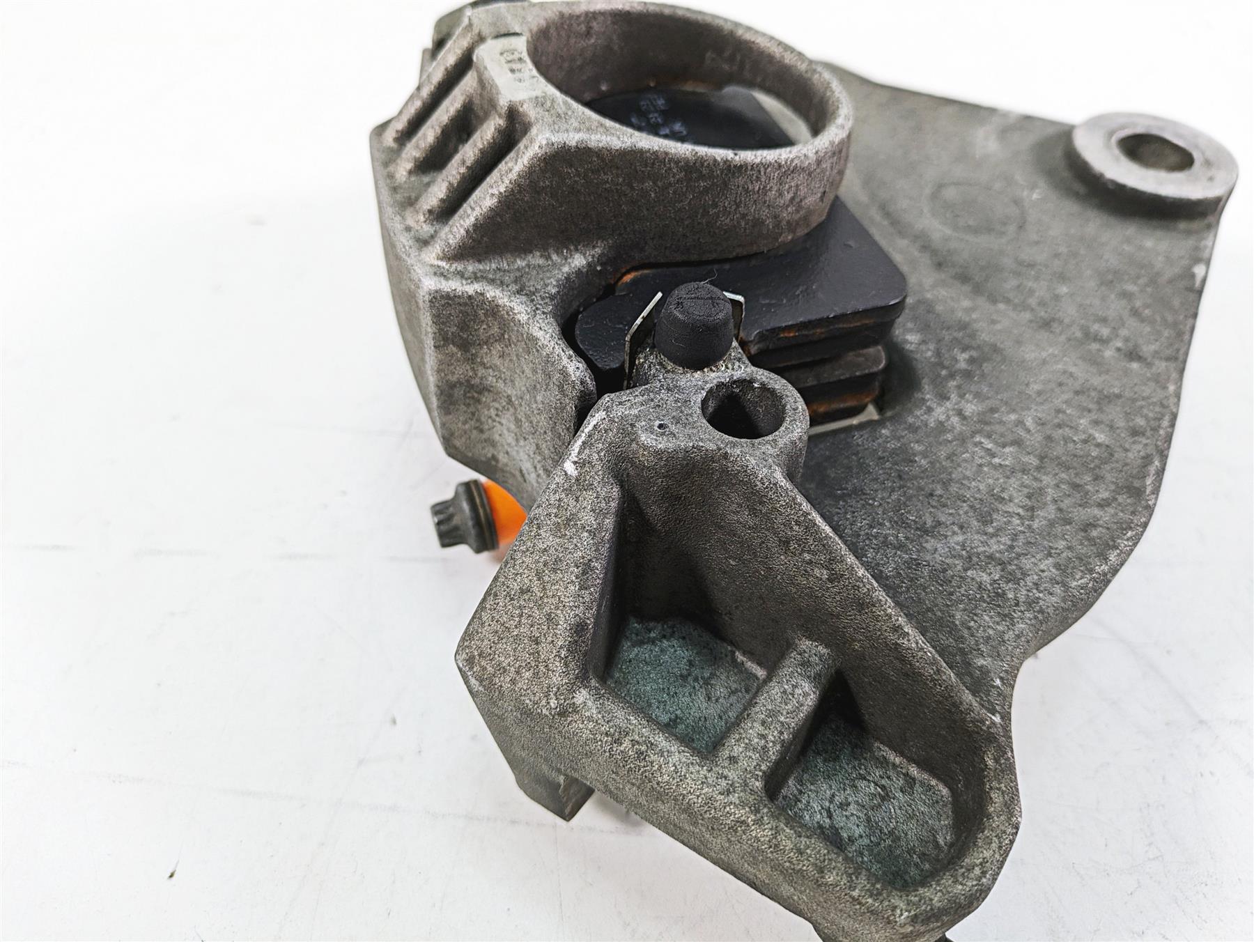 1999 Harley Touring FLHTC Electra Glide Rear Brake Caliper & Bracket 44050-87 {{ shop.shopifyCountryName }} - Mototech271