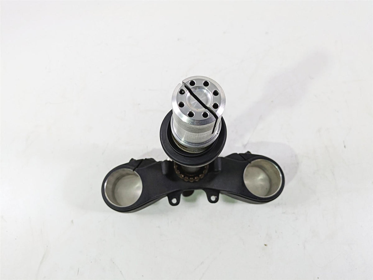 2013 Ducati Hyperstrada 821 Lower Triple Tree Steering Clamp 34220771AA {{ shop.shopifyCountryName }} - Mototech271