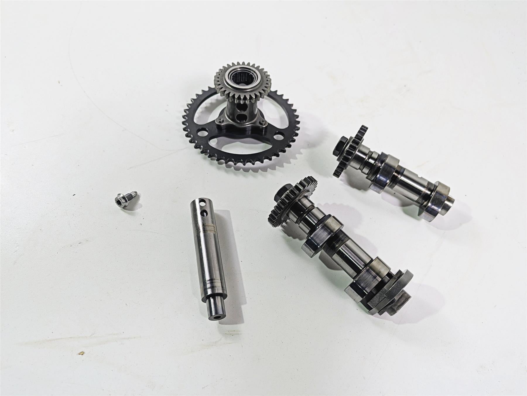 2016 BMW R1200RT K52 Right Side Camshaft Cam Shaft Set 11318524354 11318564542