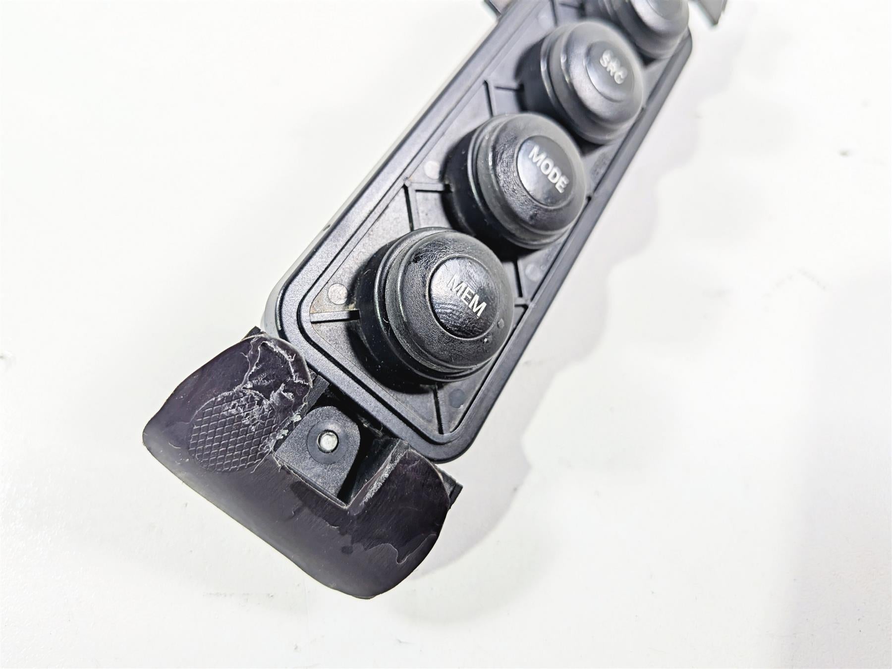 2016 BMW R1200RT RT RTW K52 Radio Audio Side Button Knob Set 65147727885 {{ shop.shopifyCountryName }} - Mototech271