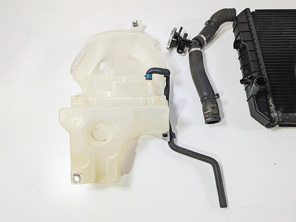 2020 Indian Challenger Limited Radiator Fan Reservoir Set - No Leaks 1241380-Mototech271
