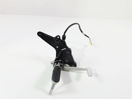 2023 Suzuki GSX1300 RR Hayabusa Right Front Footpeg & Brake Pedal 43510-10L00 {{ shop.shopifyCountryName }} - Mototech271