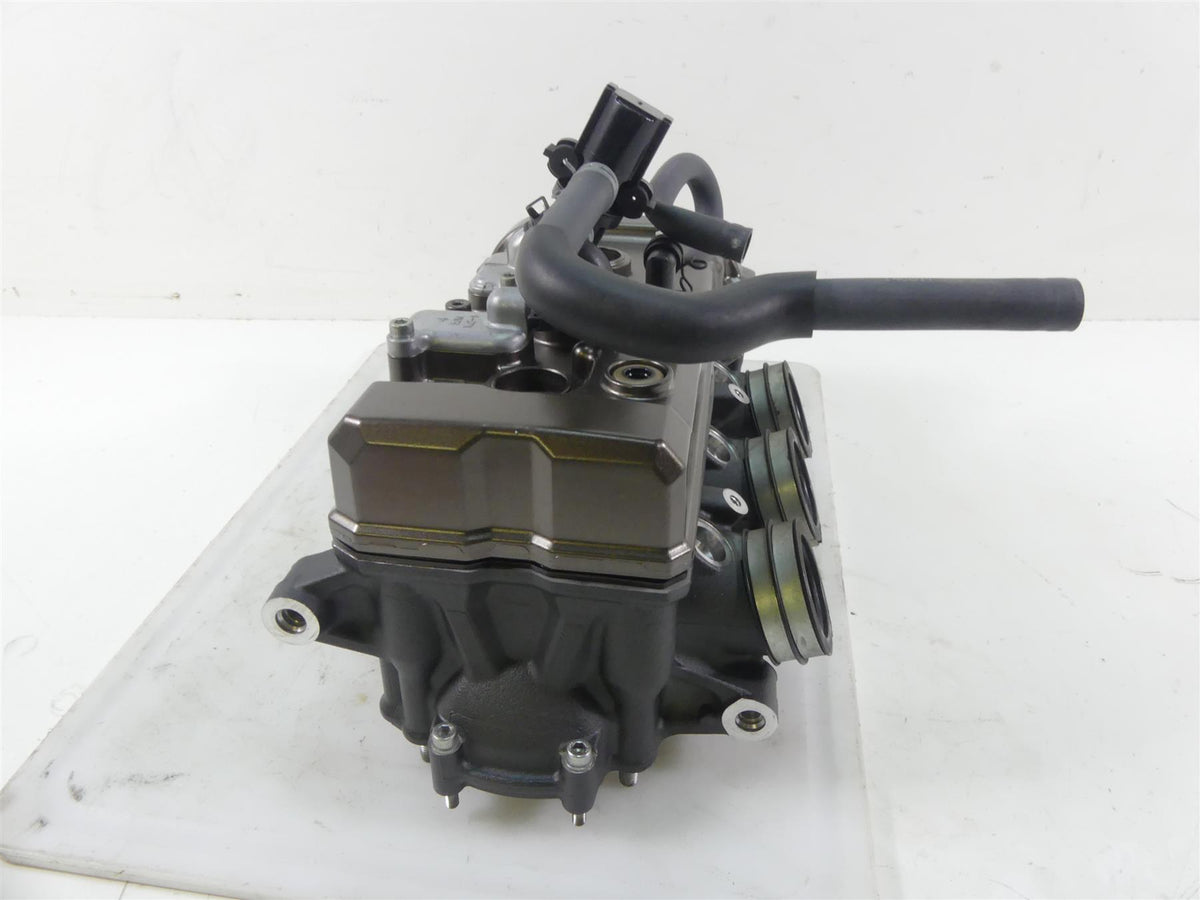 2015 Yamaha MT09 FZ09 Cylinderhead Cylinder Head 10K Only 1RC-11101-09-00 {{ shop.shopifyCountryName }} - Mototech271