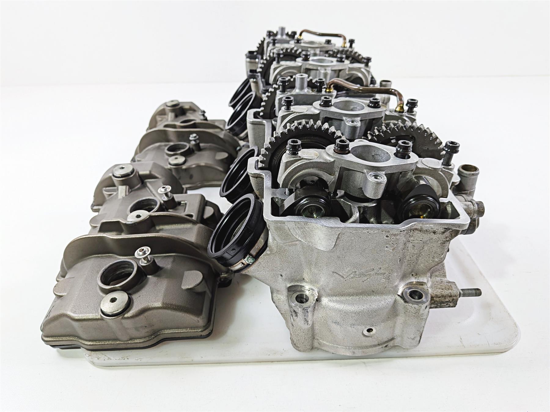 2014 Aprilia RSV4 RR Factory Front Rear Cylinder Head Cam Shaft Set 14K B0447525 {{ shop.shopifyCountryName }} - Mototech271