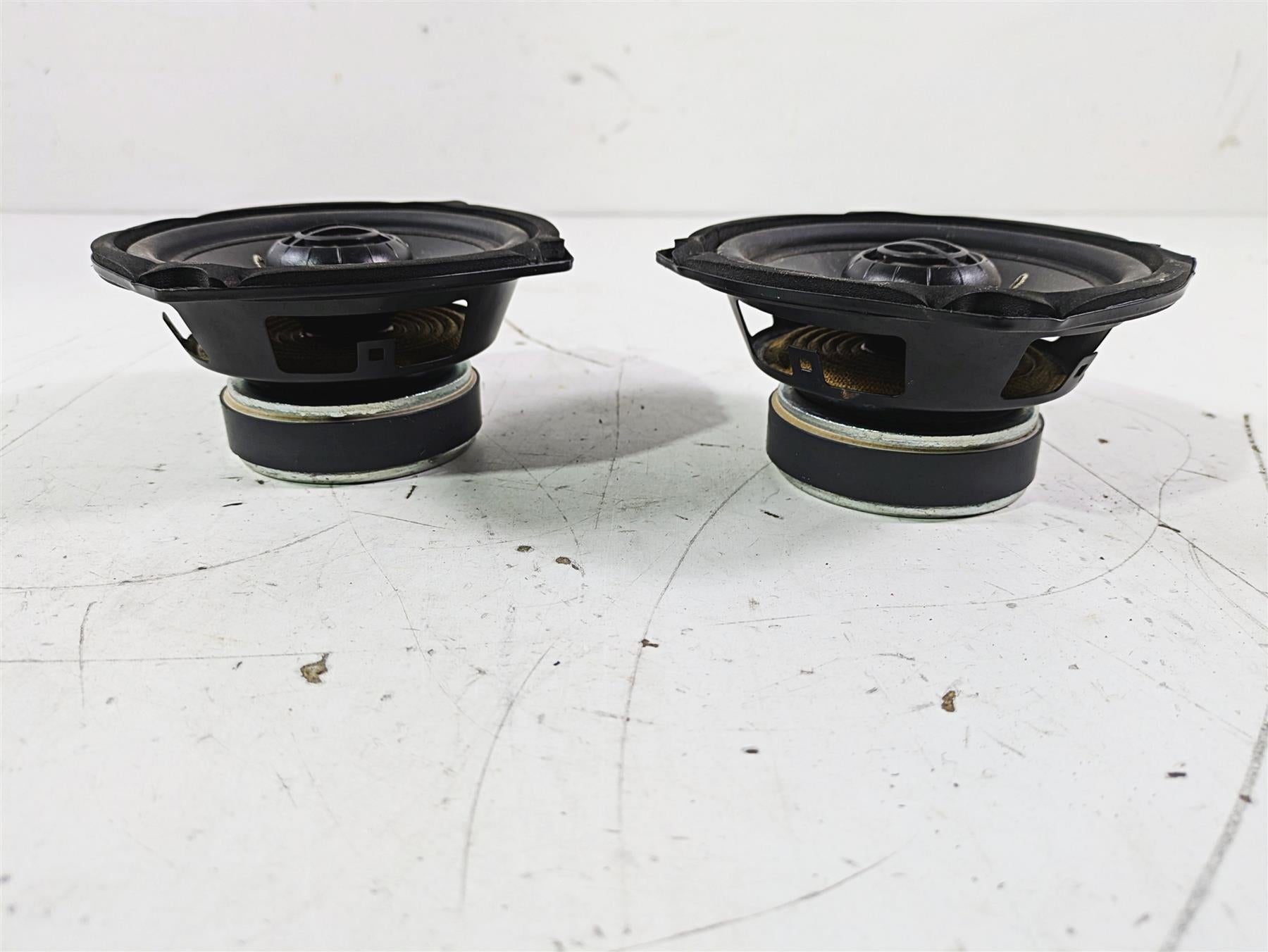 2007 Harley Touring FLHTCU SE CVO E-Glide Hogtunes 5.25" Front Speaker Set 352F-AA {{ shop.shopifyCountryName }} - Mototech271