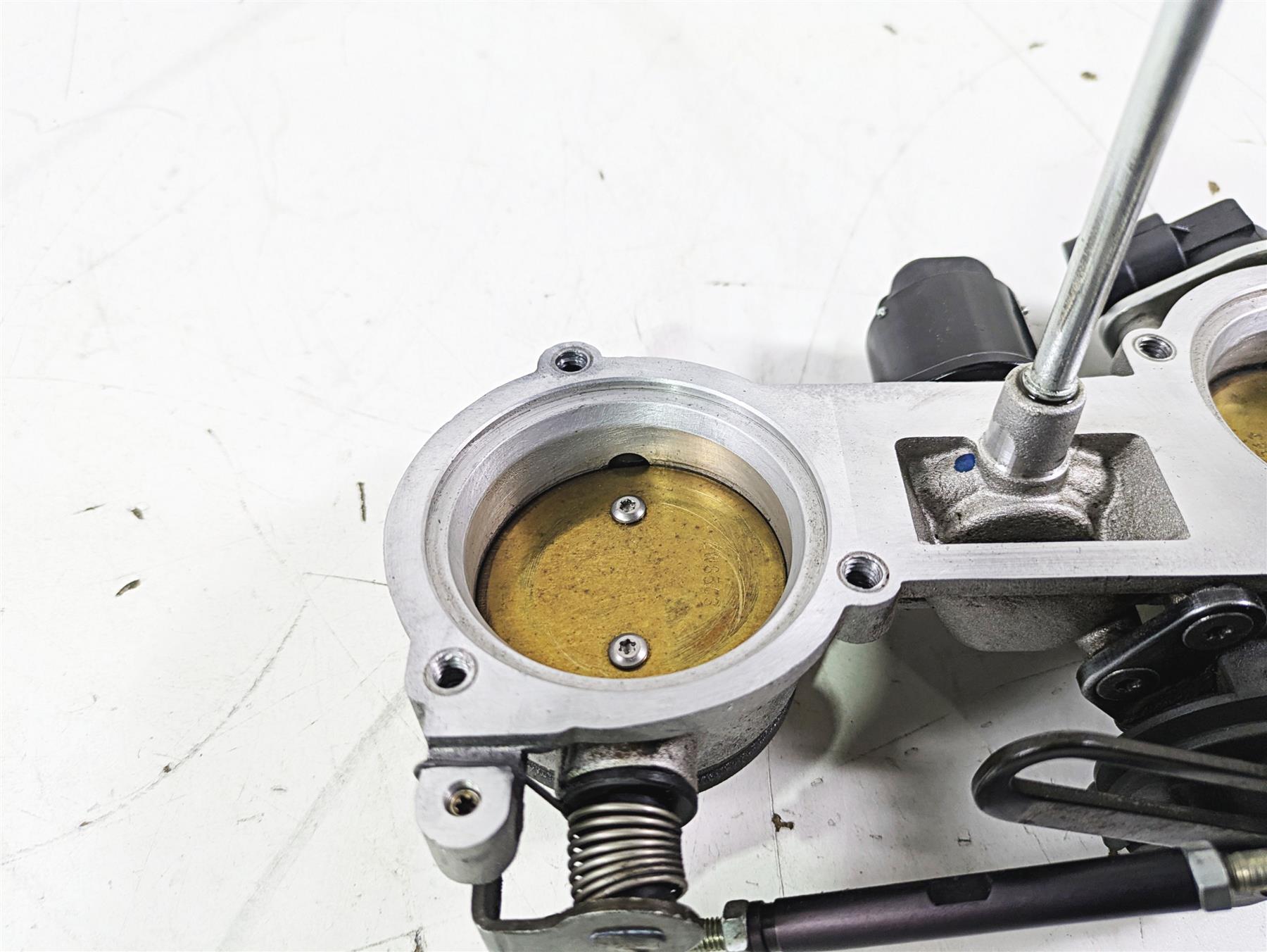 2012 Harley VRSCF Muscle V Rod Throttle Body Bodies - Read 27657-01 {{ shop.shopifyCountryName }} - Mototech271