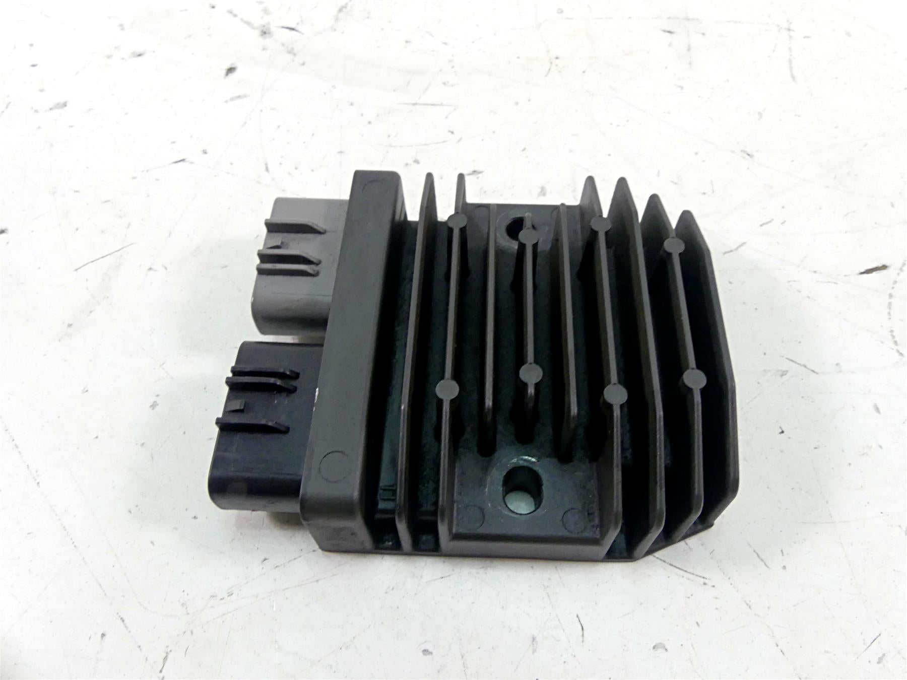 2013 Ducati Diavel Red Rectifier Voltage Regulator 54040301B FH020AA {{ shop.shopifyCountryName }} - Mototech271