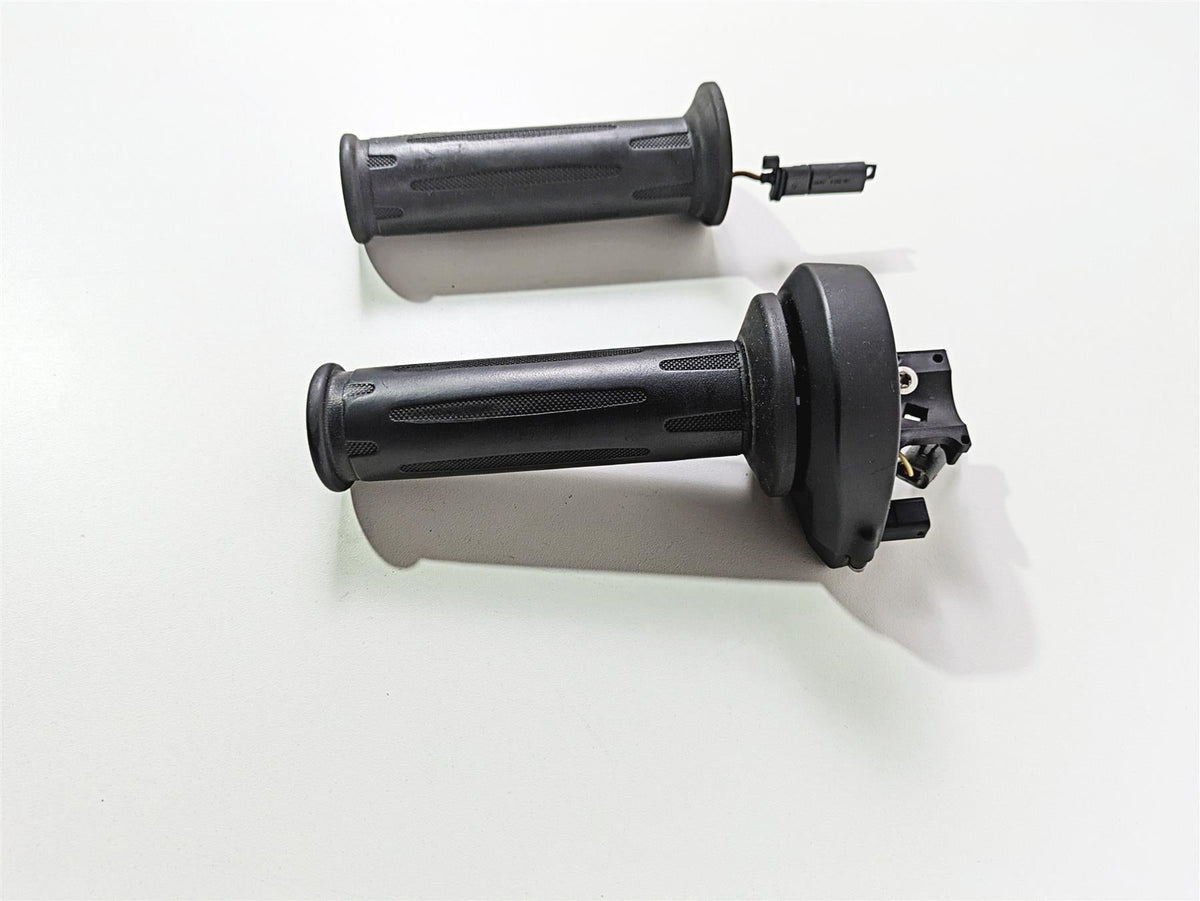 2019 BMW R1250RT K52 Left Right Heated Cruise Hand Grip Set 61318552124 {{ shop.shopifyCountryName }} - Mototech271