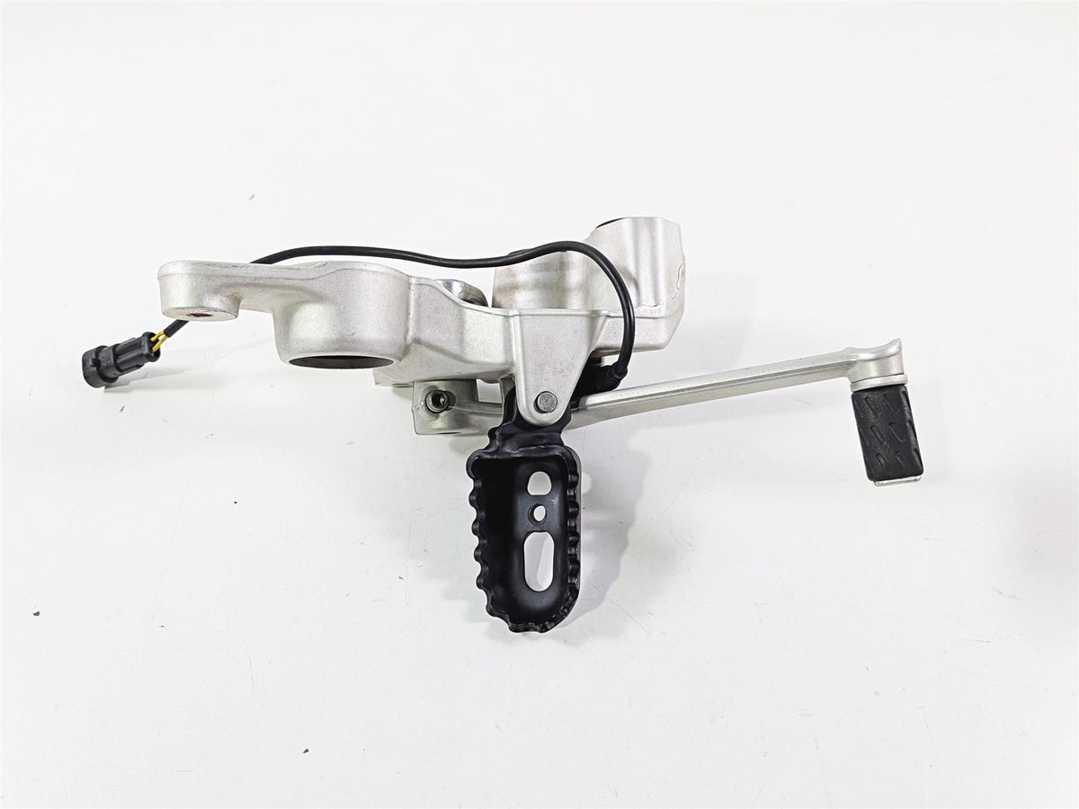 2009 Ducati Hypermotard 1100 S Front Right Foot Peg & Brake Pedal 82420711A-Mototech271