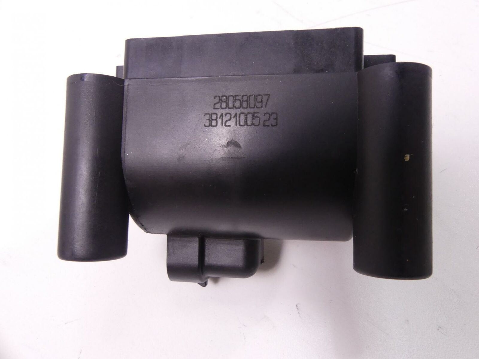 2013 Harley Touring FLTRU Road Glide Delphi Ignition Coil 28058097 {{ shop.shopifyCountryName }} - Mototech271