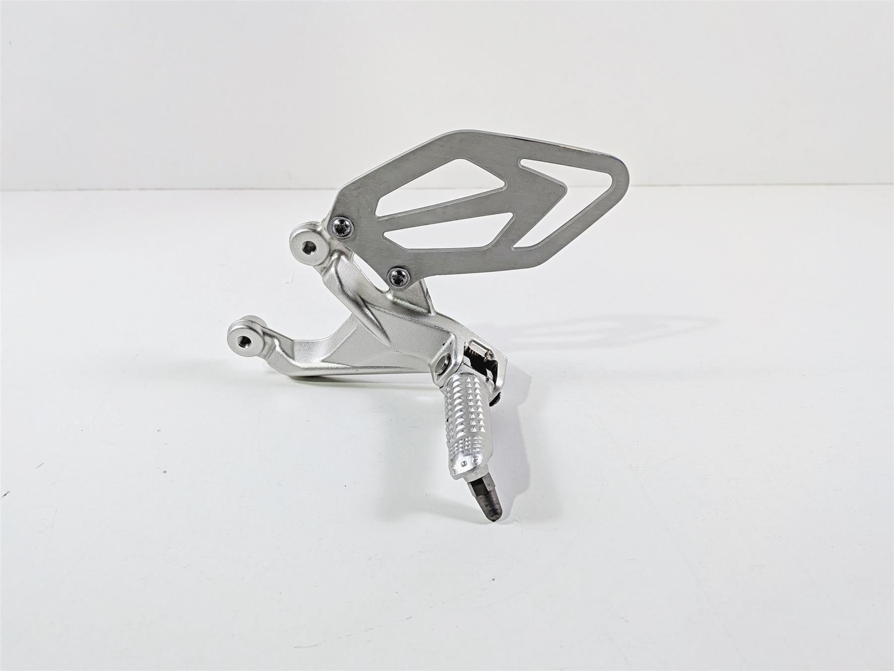 2017 BMW S1000RR K46 Left Rider Driver Foot Peg Rest & Heal Guard 46717728307 {{ shop.shopifyCountryName }} - Mototech271